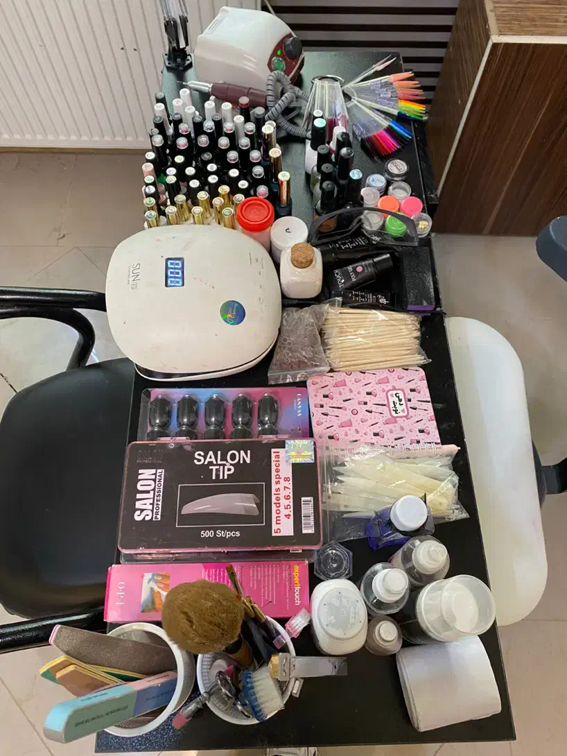 وسایل کاشت ناخن|آرایشگاه و سالنهای زیبایی|کرمانشاه, |دیوار