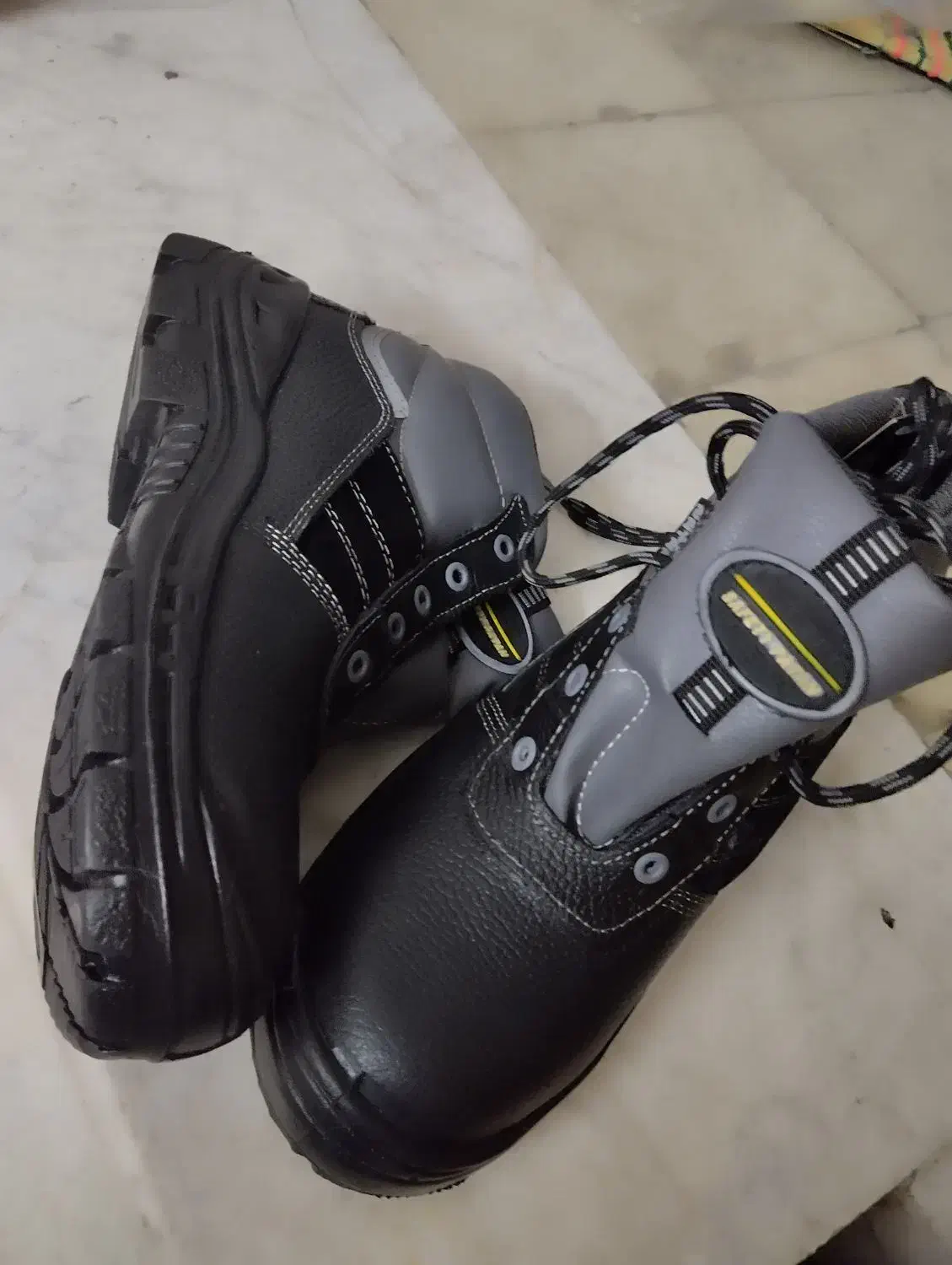 کفش کار سایز 42نونو|کیف، کفش، کمربند|سمنان, |دیوار