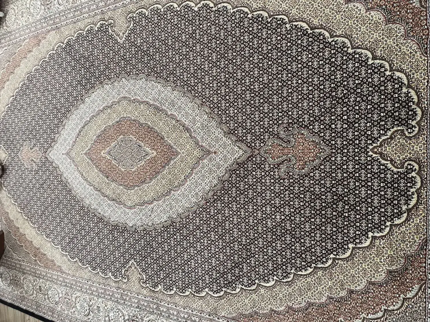 فرش ماهی|فرش|ارومیه, |دیوار