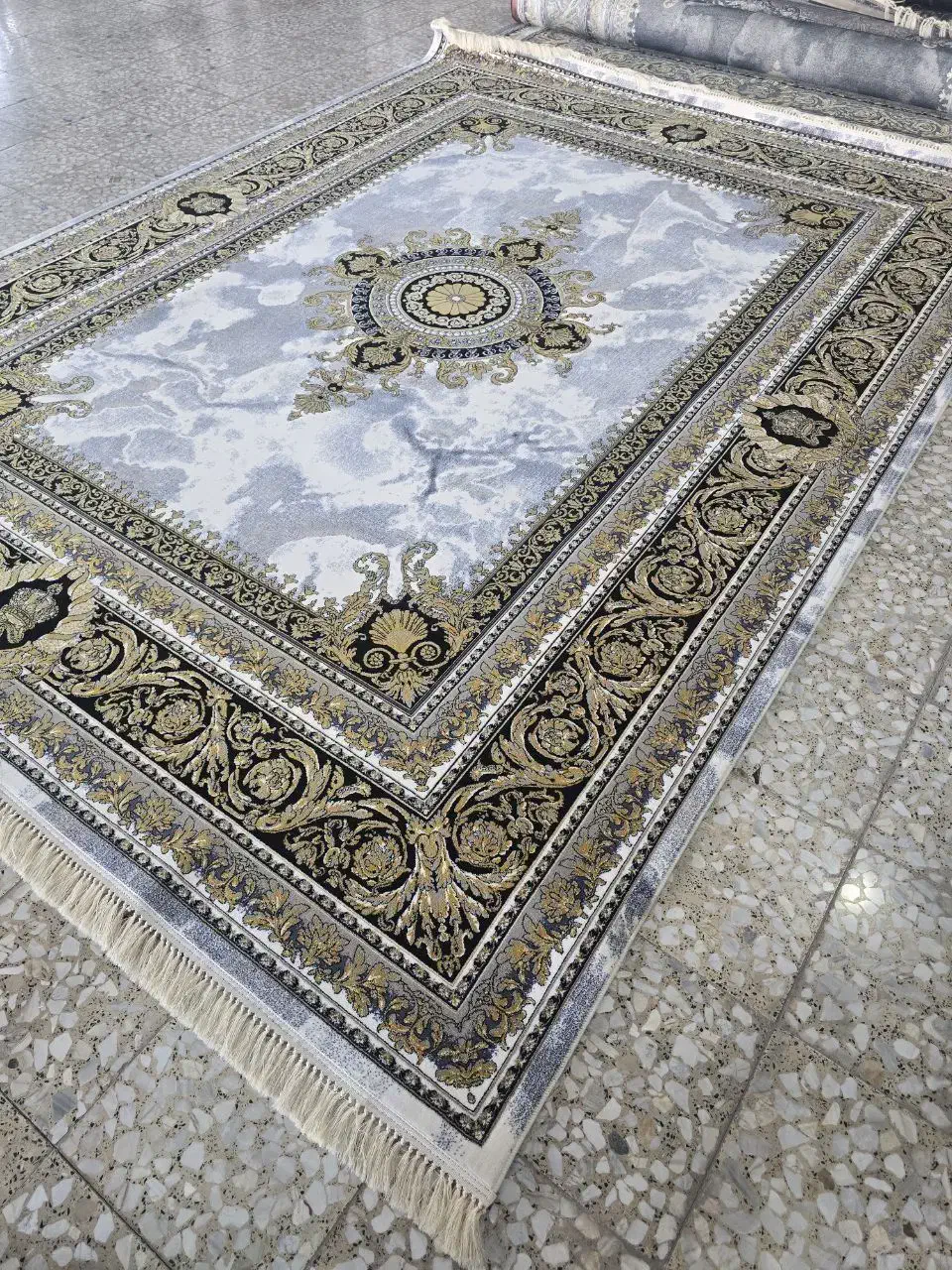 فرش گلچین طرح سال 1000 شانه تراکم 3000|فرش|تهران, شهرک شریعتی|دیوار