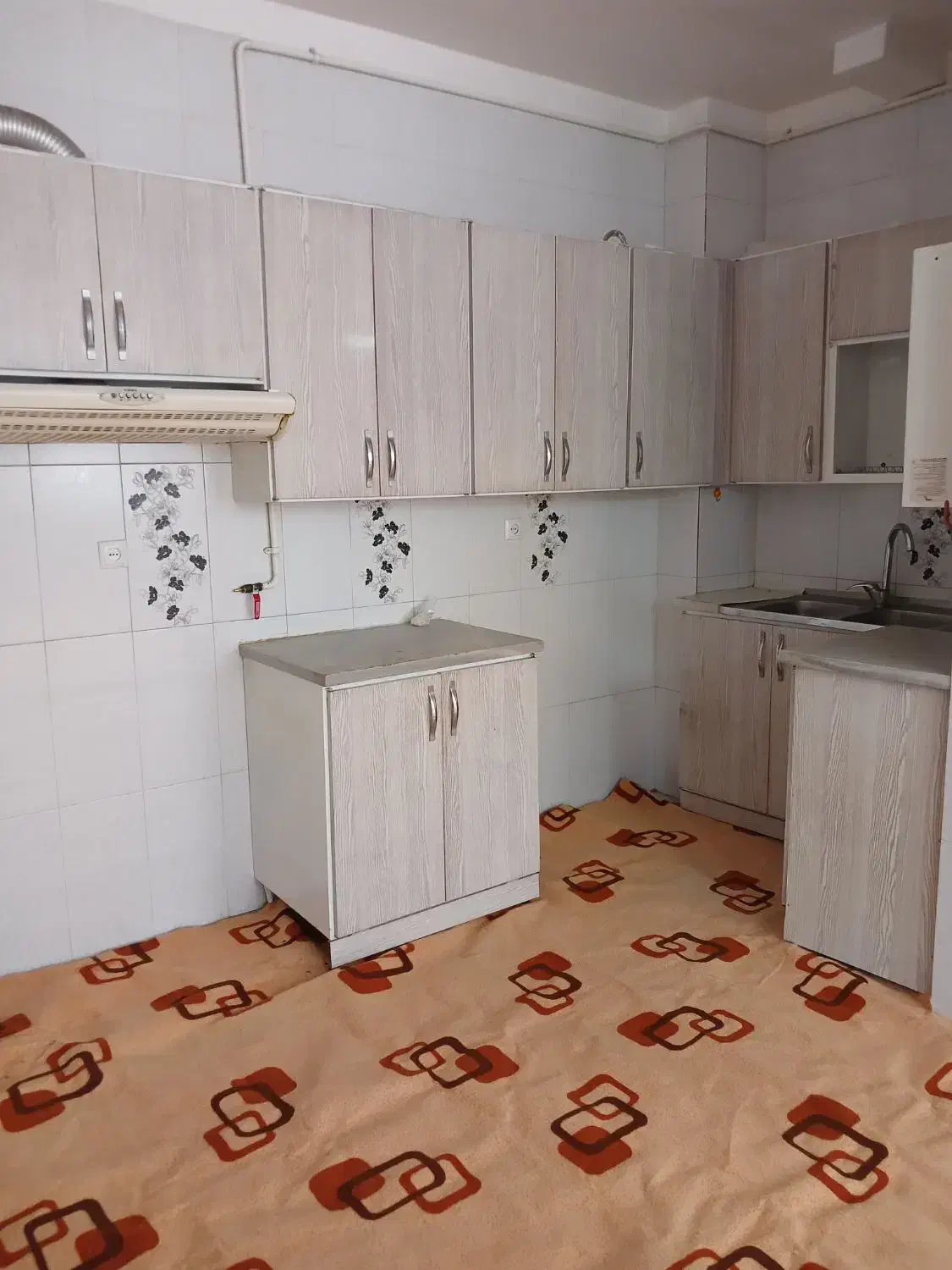 اجاره واحد مسکونی طبقه دوم دوخوابه نوساز|اجارهٔ آپارتمان|میبد, |دیوار