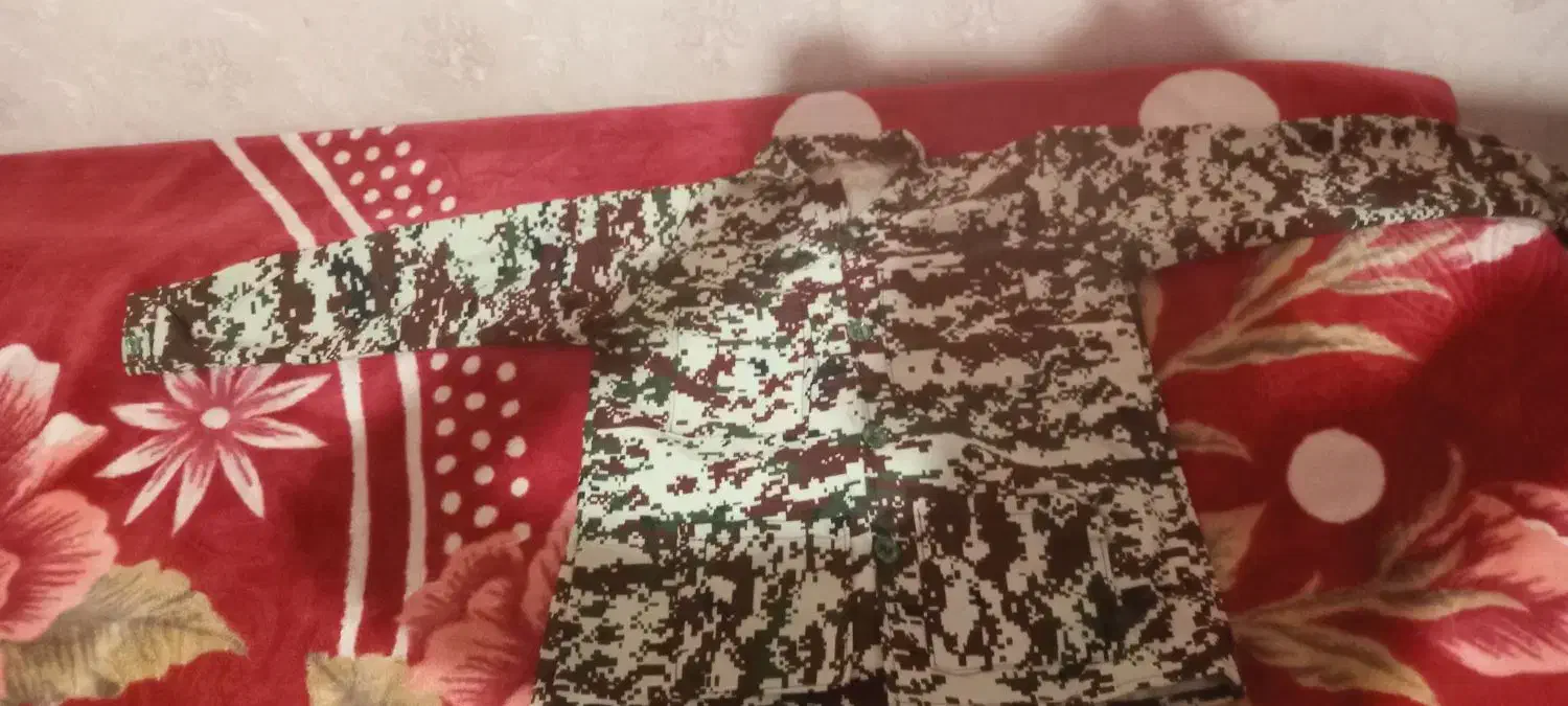 لباس بسیجی|لباس|خمام, |دیوار