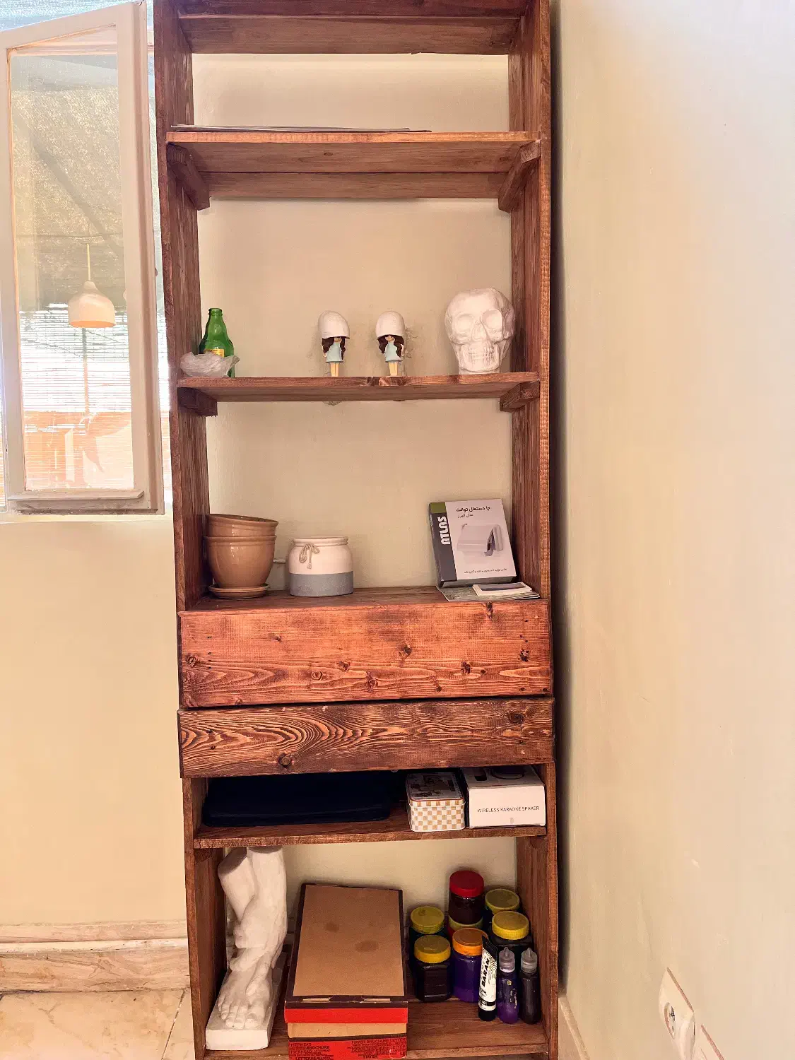 کتابخانه کافی بار کافیبار قفسه چوبی کتابخانه چوبی|کتابخانه، شلف، قفسه‌های دیواری|اندیشه, اندیشه فاز ۱|دیوار