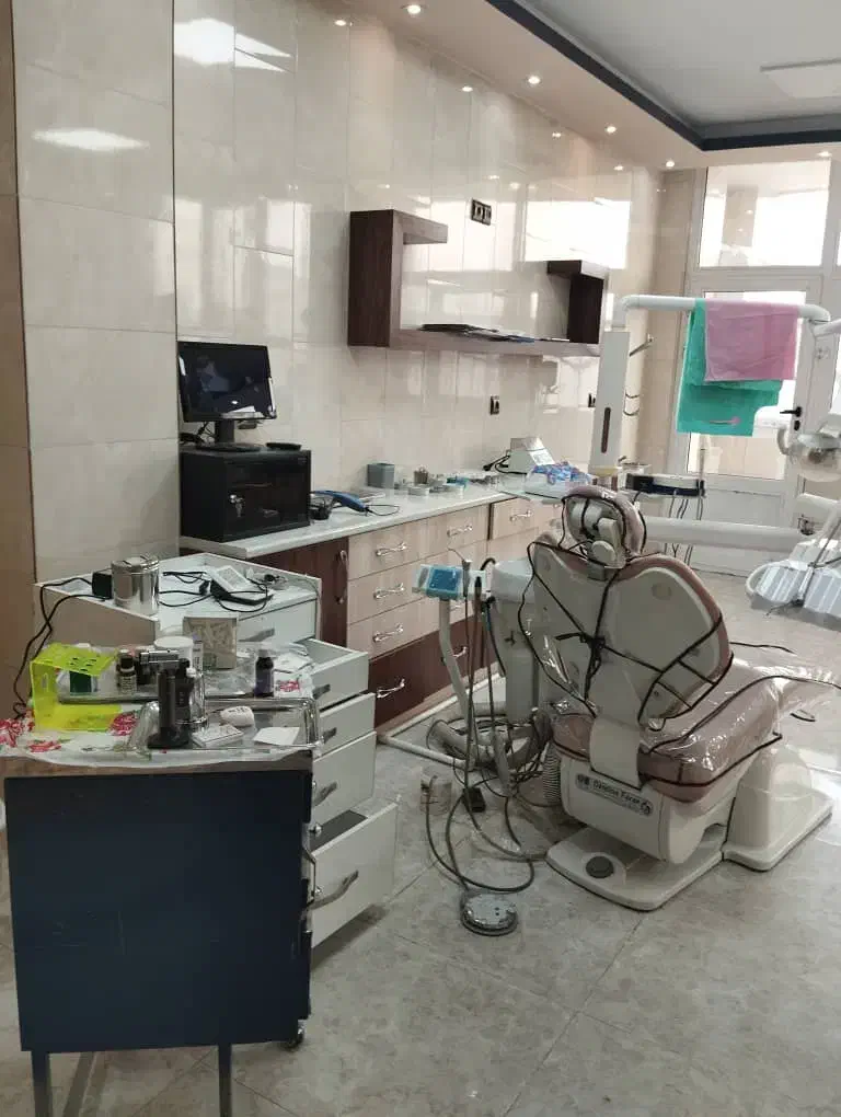 اجاره مطب دندان پزشکی با تمامی وسایل|اجارهٔ دفتر کار، اتاق اداری، مطب|خمینی‌شهر, |دیوار