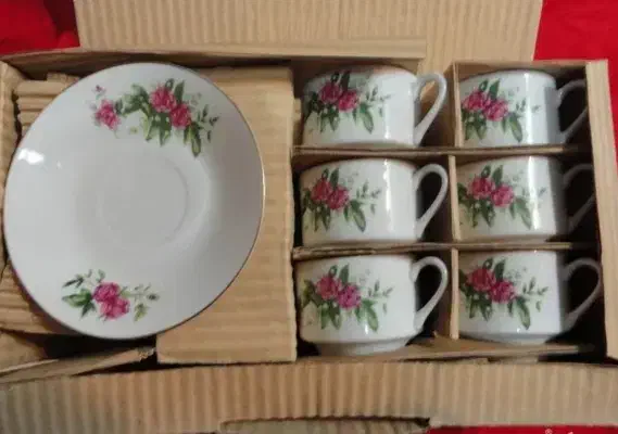 فروش تعدادی ظروف|ظروف سرو و پذیرایی|مرند, |دیوار