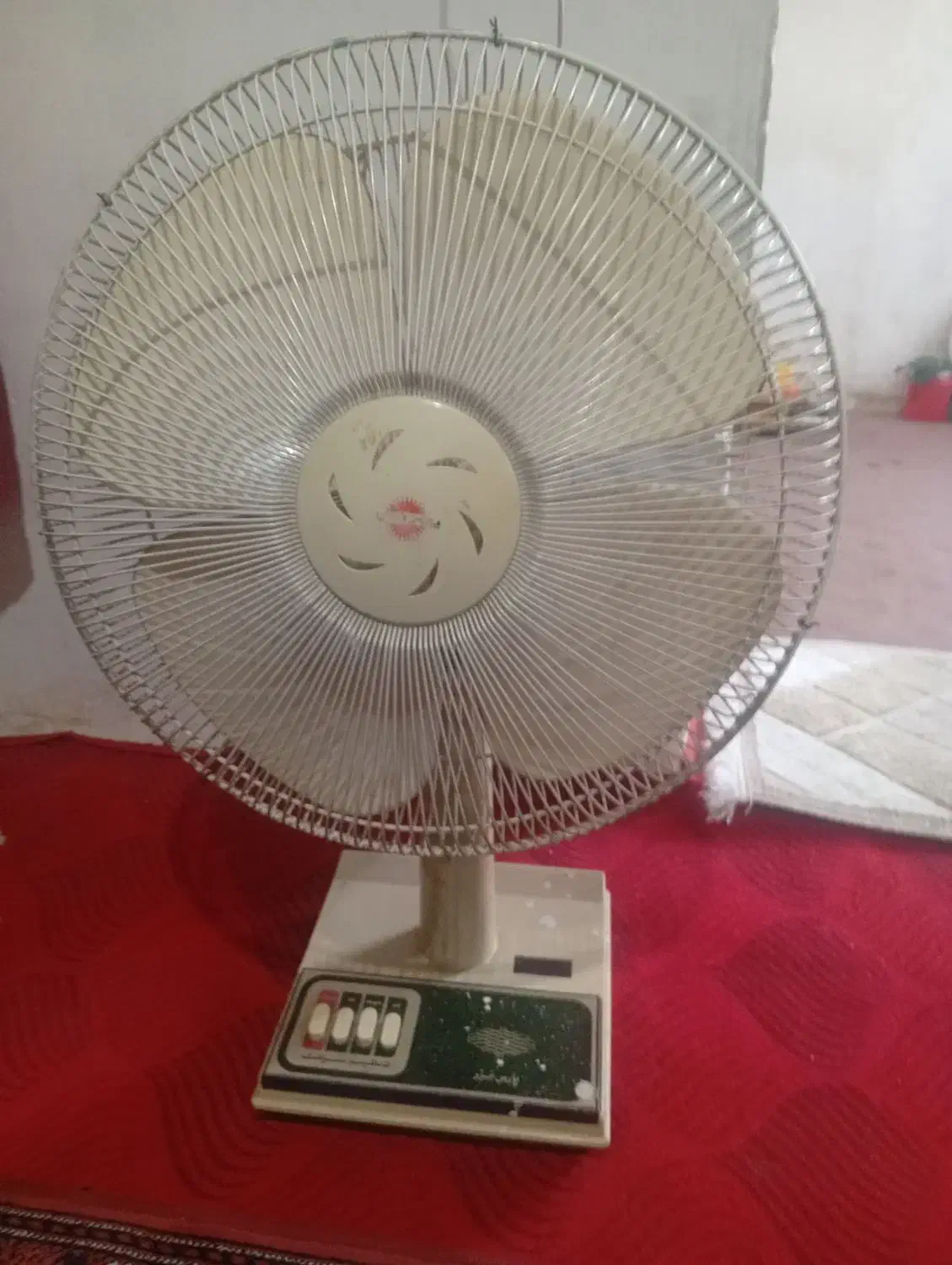 پنکه زمینی|پنکه و تصفیهکنندهٔ هوا|گنبد کاووس, |دیوار