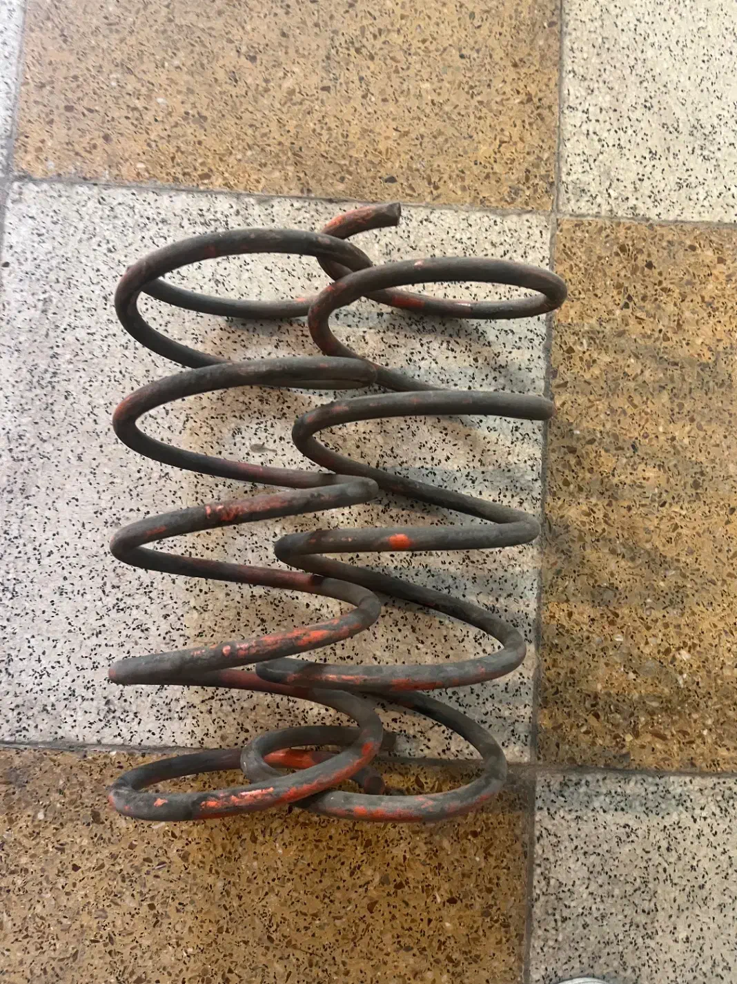 کمک فنر ۲۰۶ دست ۲ ارتفاع ۳۲ و هدرز H.Z.Power|قطعات یدکی و لوازم جانبی|اصفهان, میرعماد|دیوار