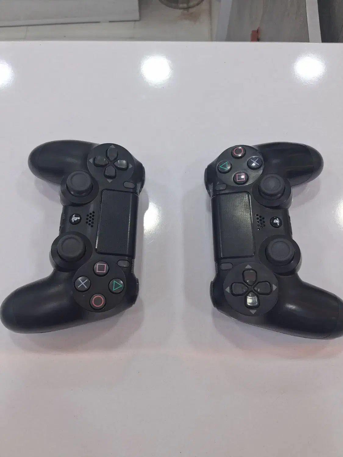 دو عدد دسته اصلی استوک|کنسول، بازی ویدئویی و آنلاین|جیرفت, |دیوار