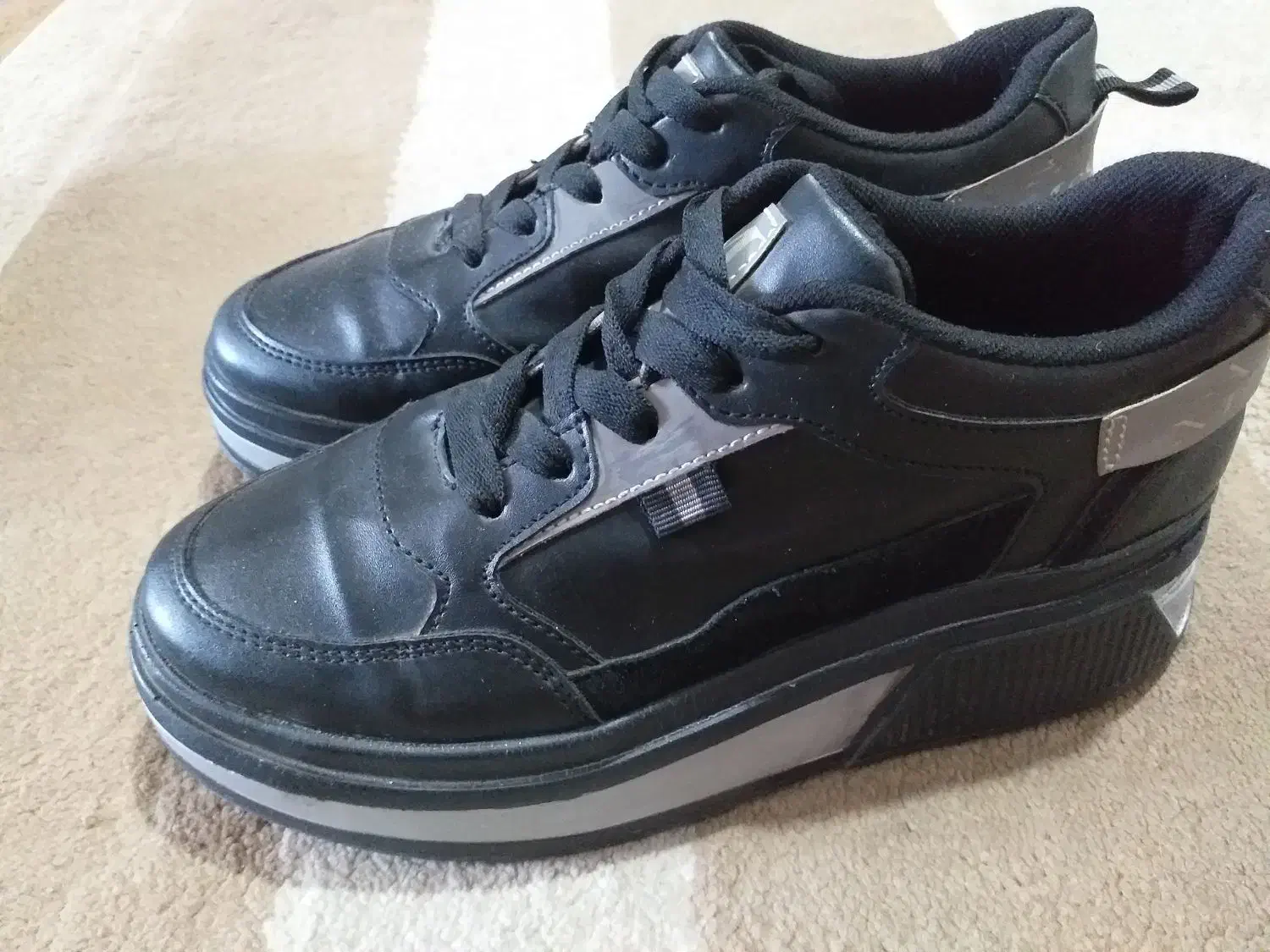 کتونی دخترونه|کیف، کفش، کمربند|خرم‌آباد, |دیوار