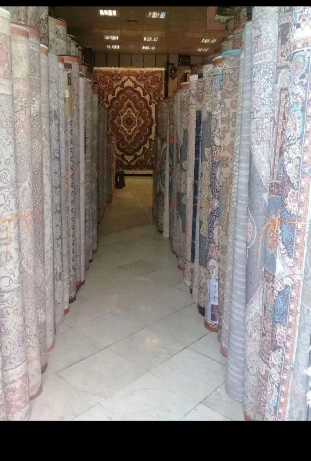 خریدار و فروشنده/فرش دست دوم|فرش|اسلام‌شهر, شهرک واوان|دیوار