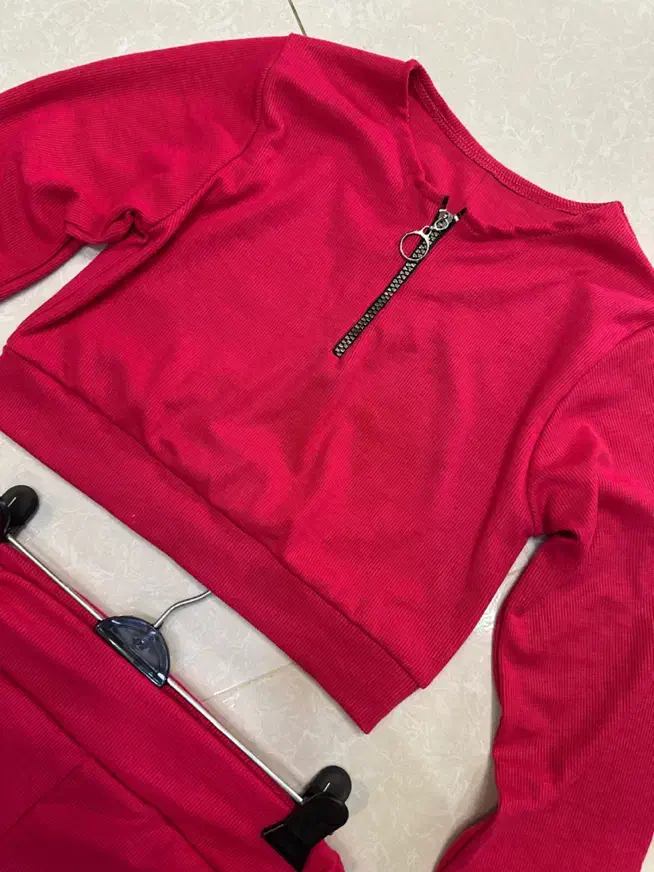 ست ورزشی|لباس|کرج, باغستان|دیوار