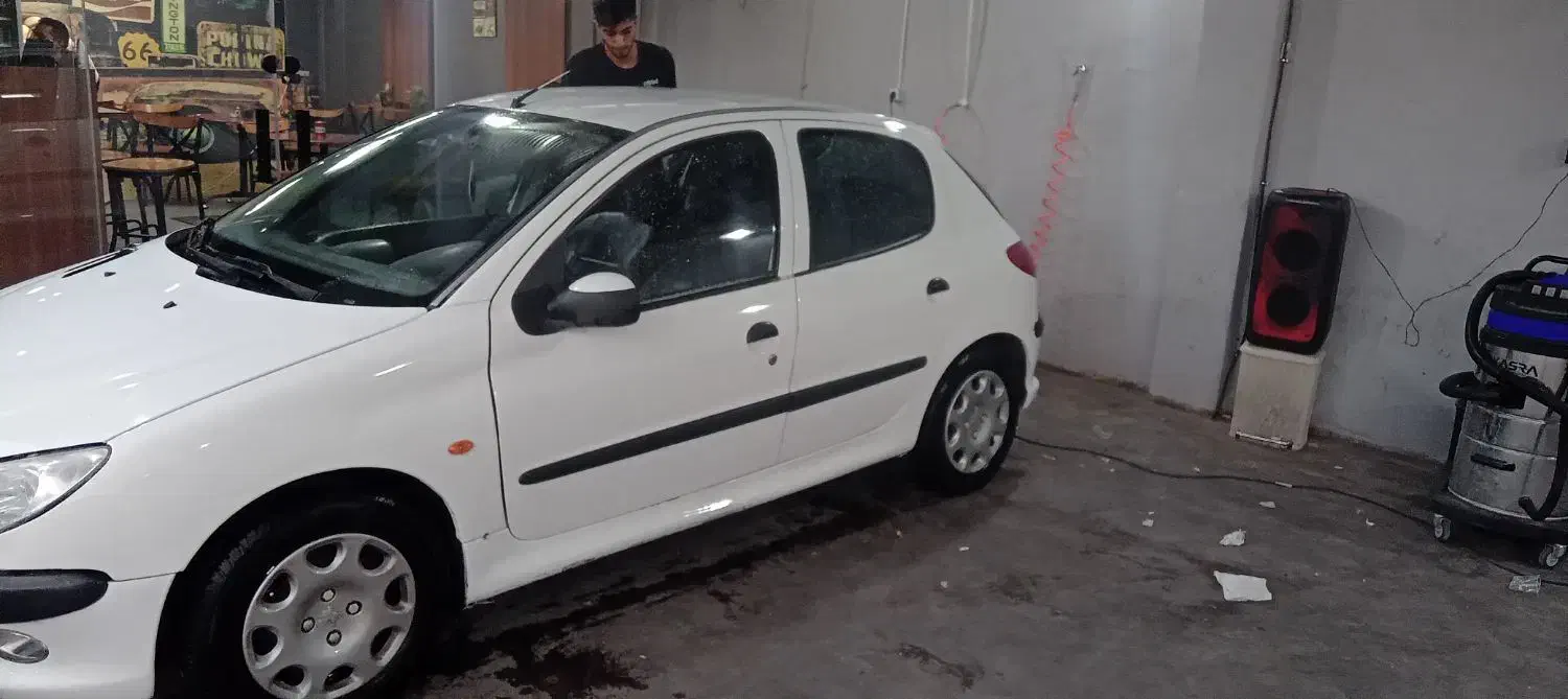 ۲۰۶ مدل ۸۱|خودرو سواری و وانت|پرند, فاز ۶|دیوار