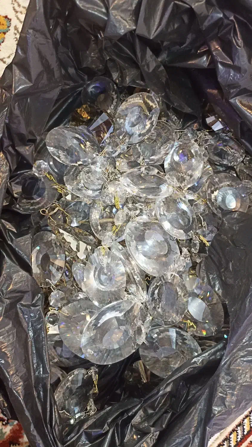 لوستر گوی یا کریستال لامپ شمعی ولامپ آویزچهارشاخه|لوستر و چراغ آویز|مشهد, خواجه ربیع|دیوار