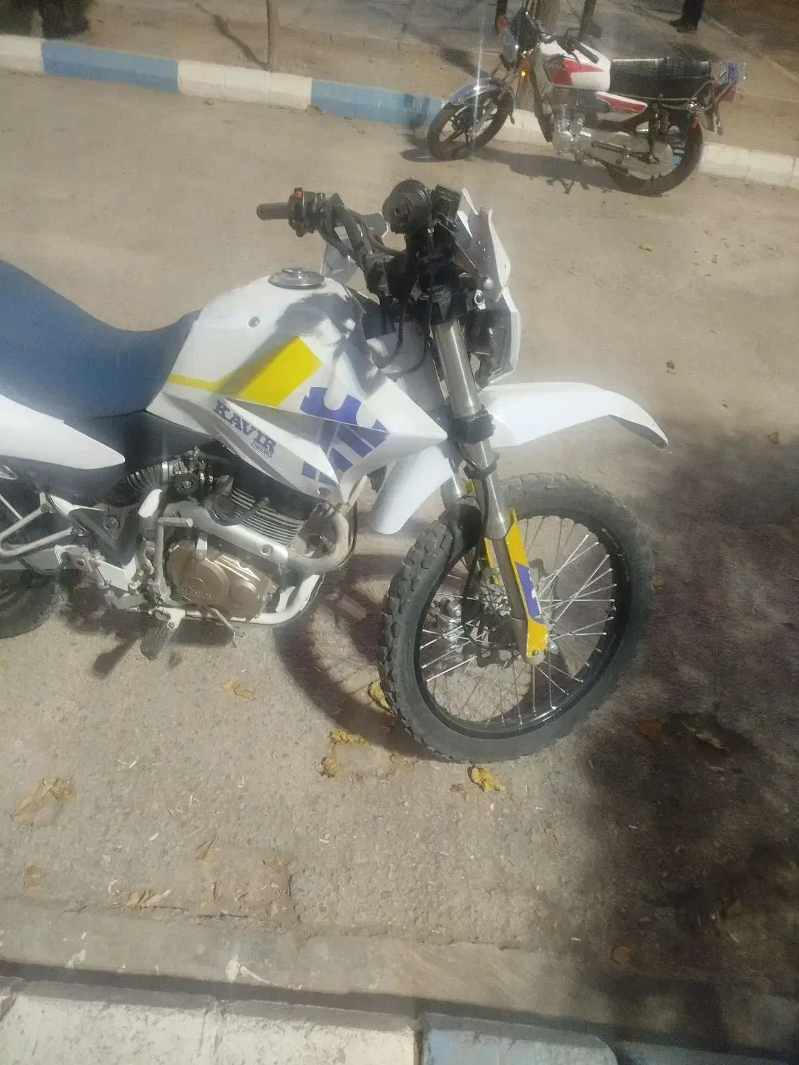 کویر t2 مدل 1401|موتورسیکلت|تبریز, |دیوار