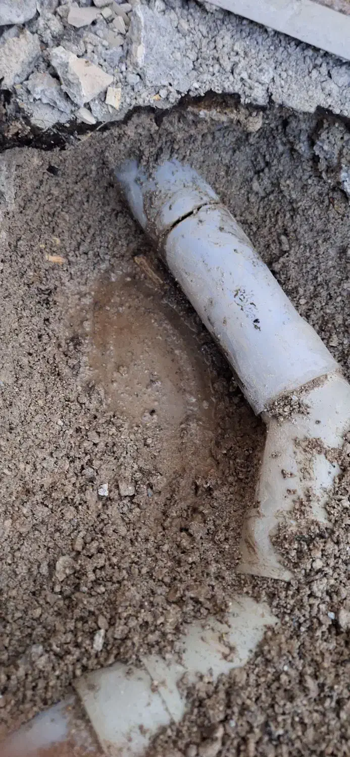 لوله کشی و تعمیرات|خدمات پیشه و مهارت|بروجرد, |دیوار