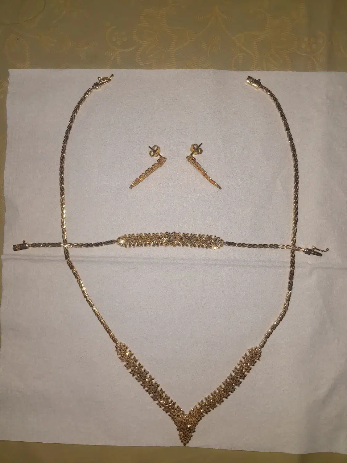 سرویس طلا در حد نو|جواهرات|بهبهان, |دیوار