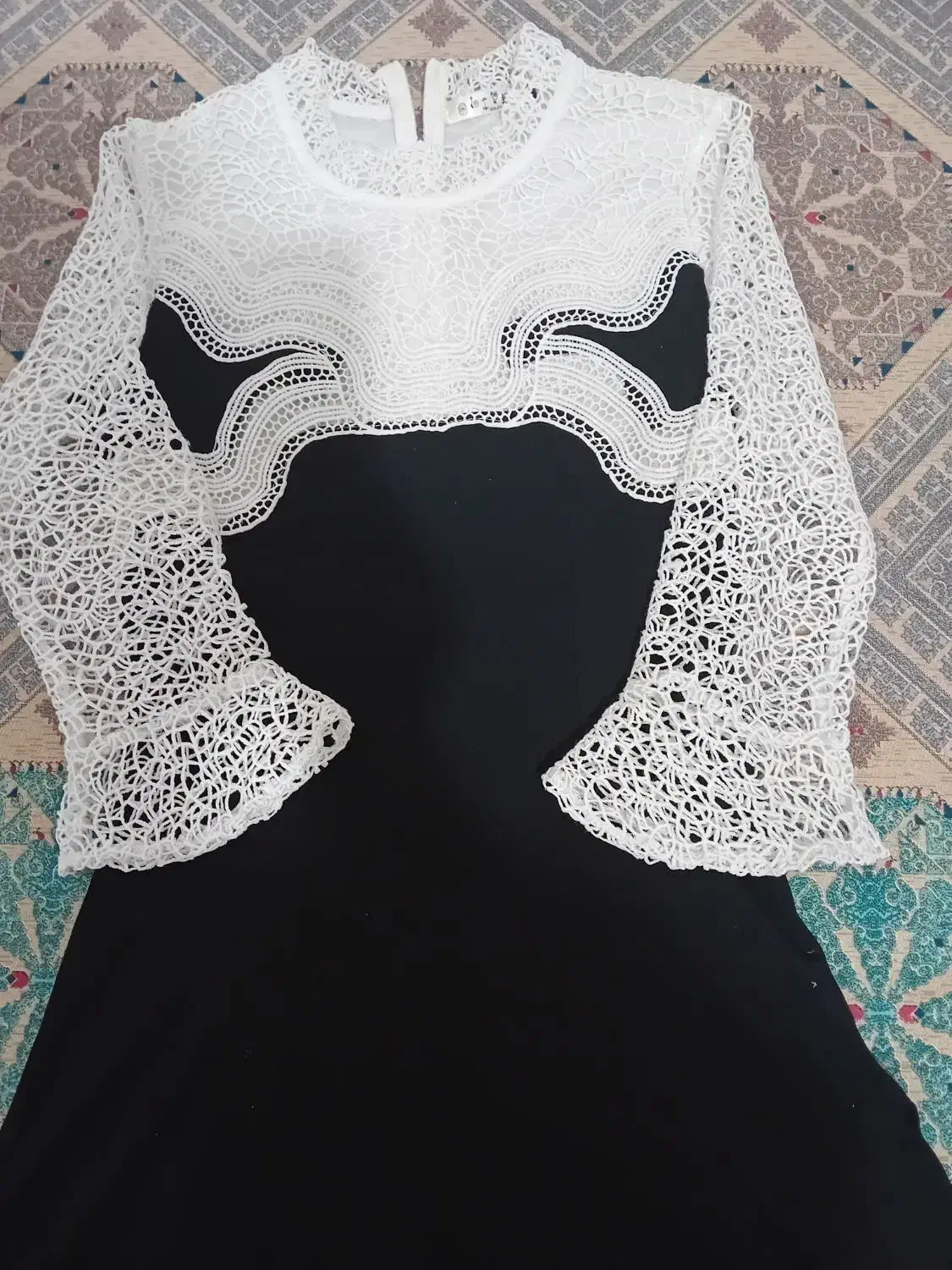 لباس مجلسی|لباس|قم, باجک یک|دیوار