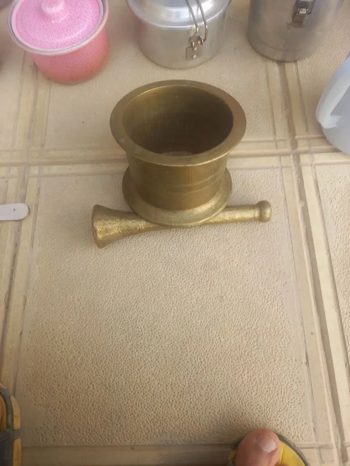 هونگ قدیمی برنجی|کلکسیون اشیاء عتیقه|چهارباغ, |دیوار