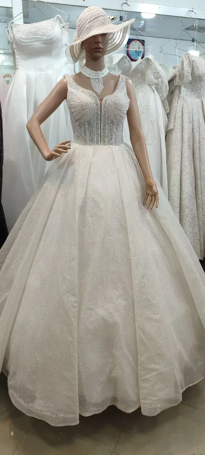 فروش لباس عروس|لباس|بروجرد, |دیوار