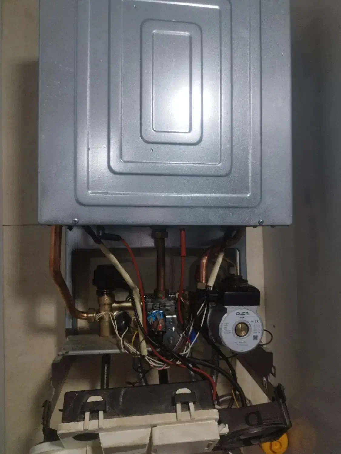 تعمیرات پکیج و رادیاتور فاز شیش شهرک آسمان|خدمات پیشه و مهارت|پرند, فاز ۶|دیوار