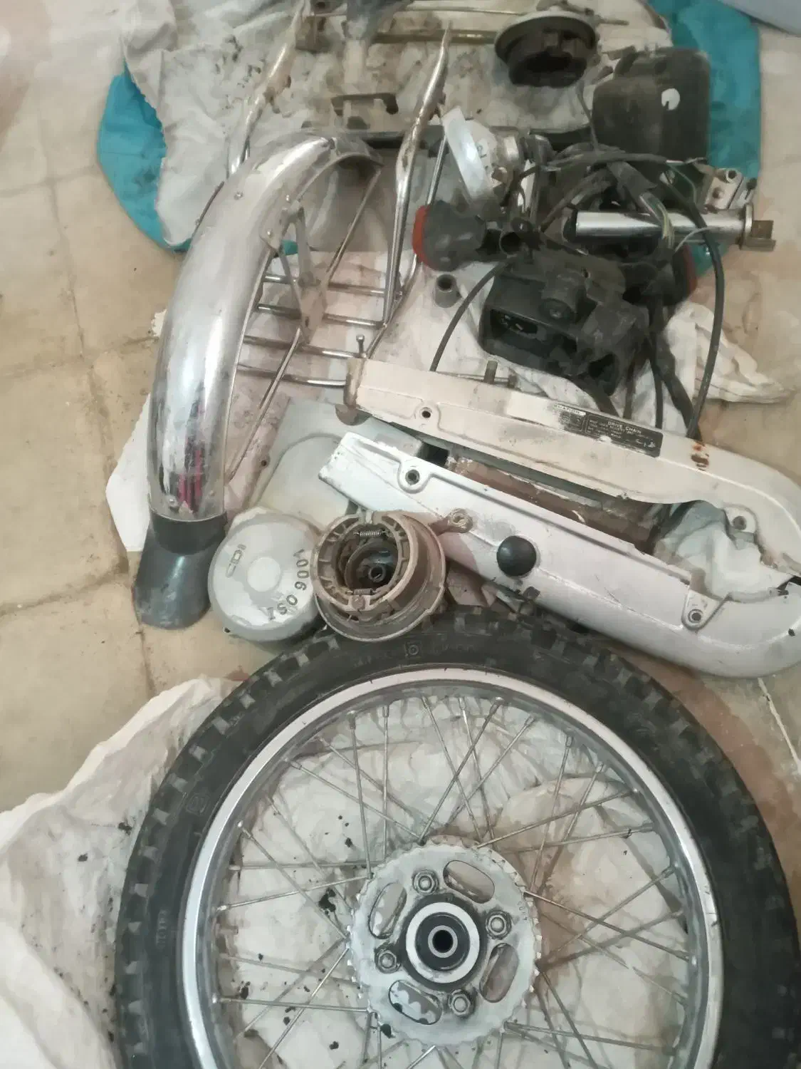 لوازم موتورسیکلت|قطعات یدکی و لوازم جانبی|صدرا-فارس, فاز ۱|دیوار