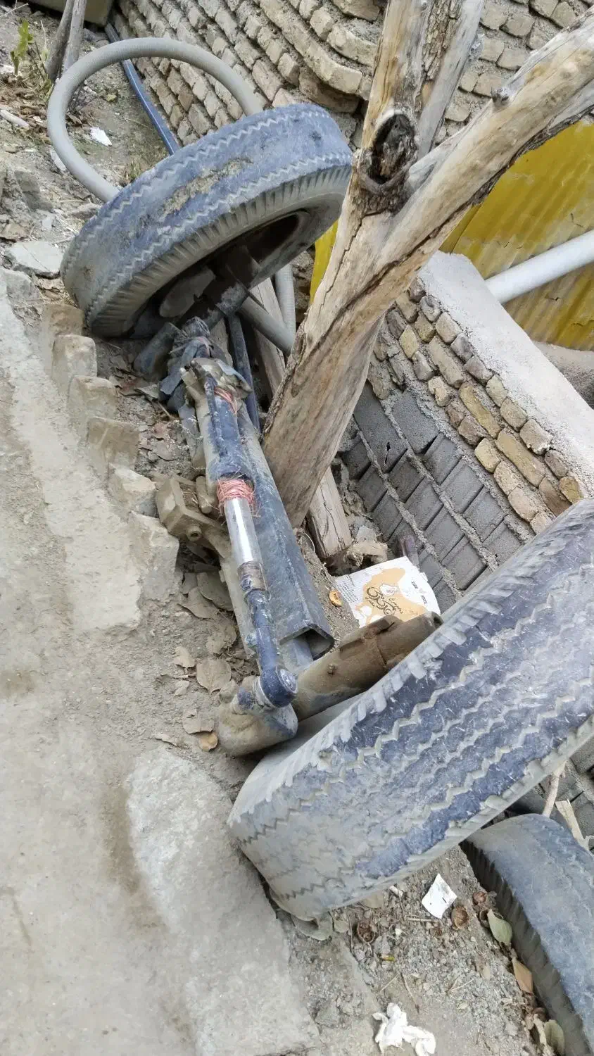 لوازم تراکتور و قطعات جانبی|قطعات یدکی و لوازم جانبی|رودهن, |دیوار