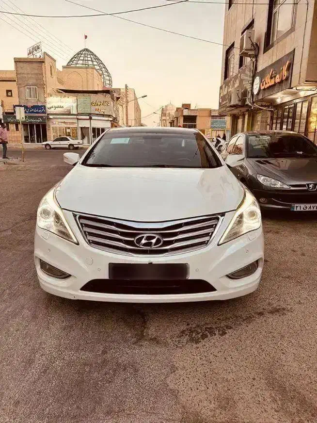 هیوندا گرنجور مدل 2012|خودرو سواری و وانت|مشهد, آبادگران|دیوار