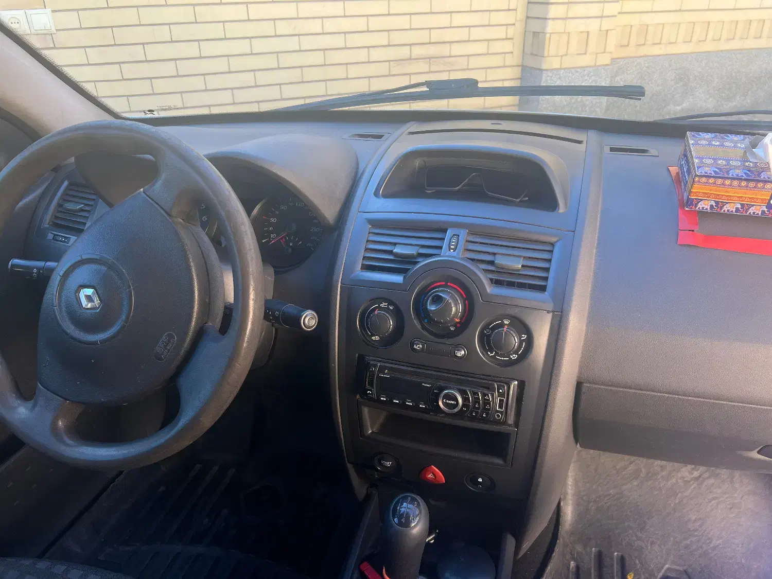 مگان ۱۶۰۰|خودرو سواری و وانت|سیرجان, |دیوار