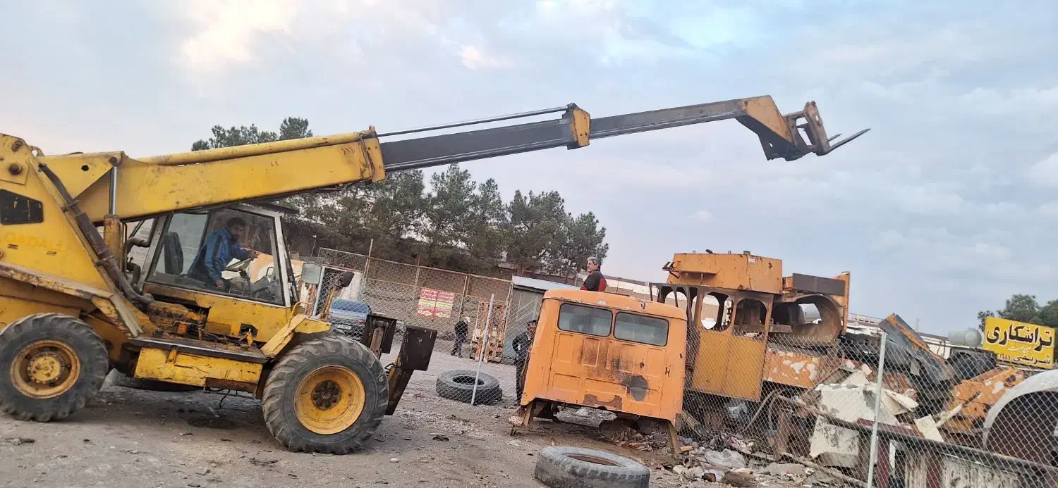 لیفتراک ۵تن|خودرو سنگین|رباط‌کریم, رباط‌کریم|دیوار