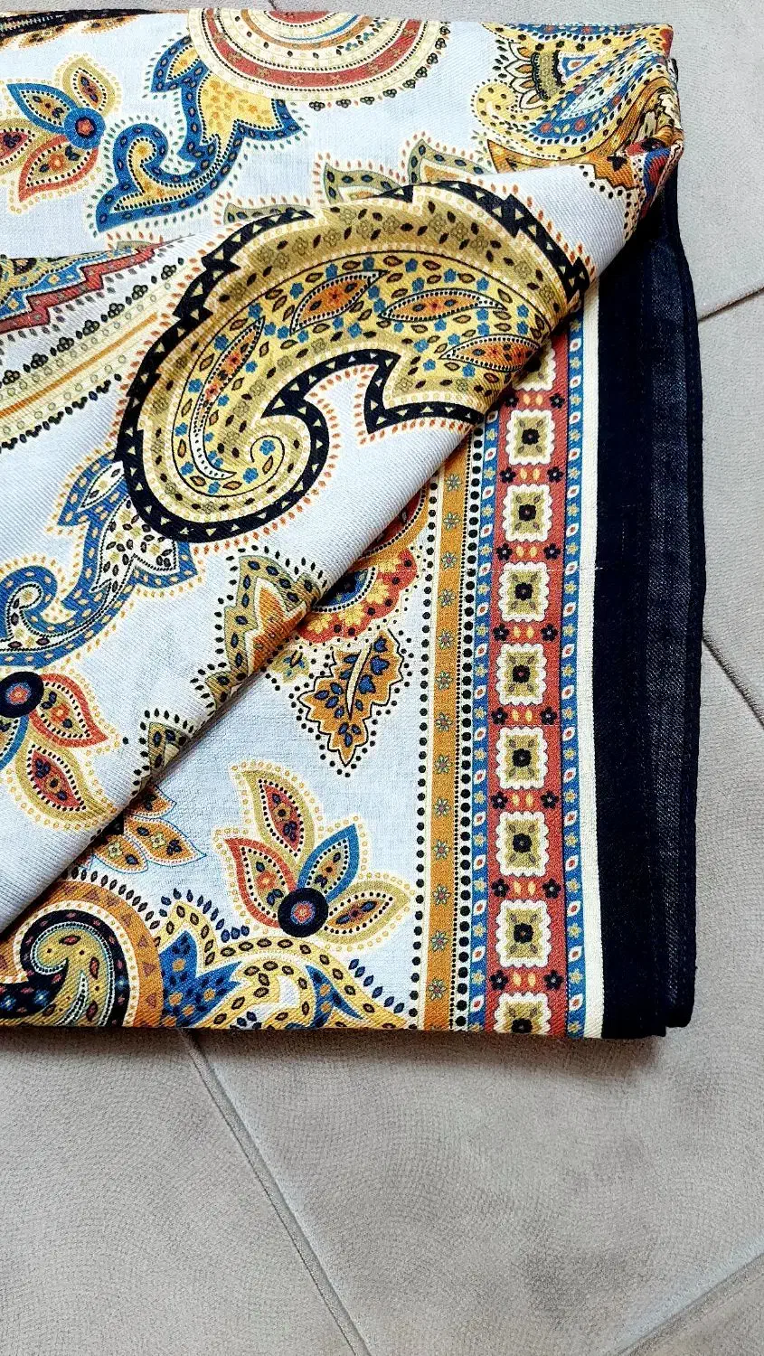 چارقد نظری|لباس|گنبد کاووس, |دیوار