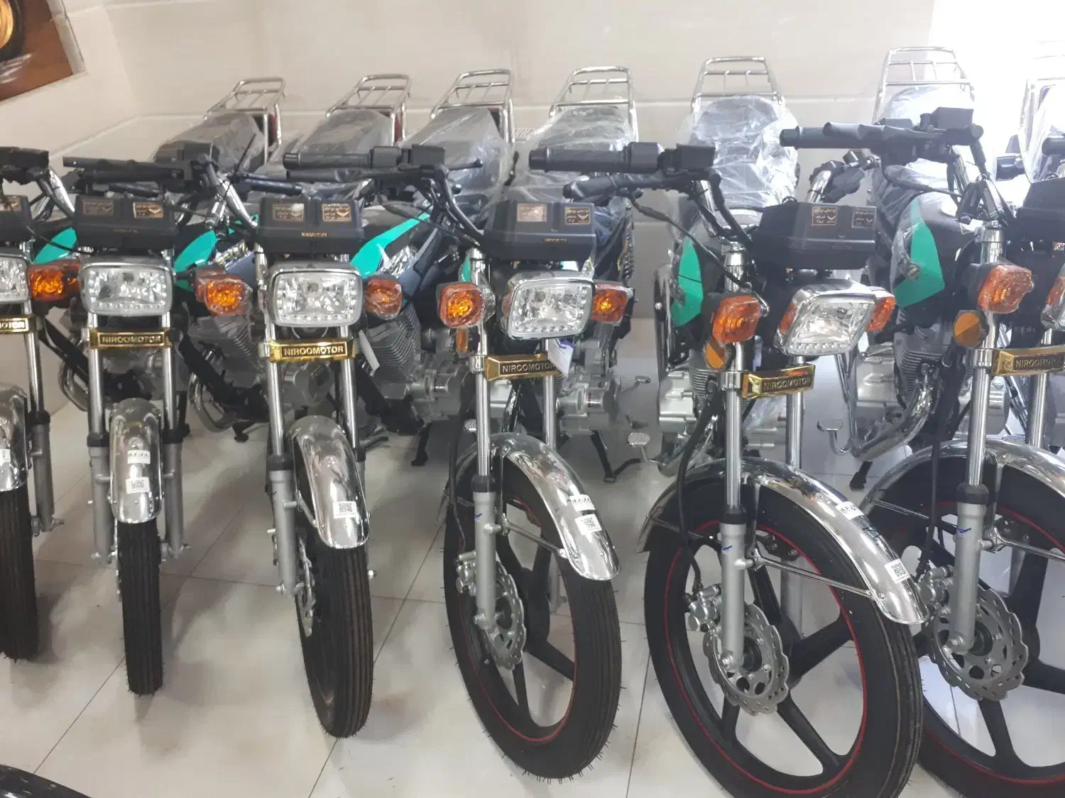 پرواز تخت 200 فول آپشن|موتورسیکلت|بیجار, |دیوار