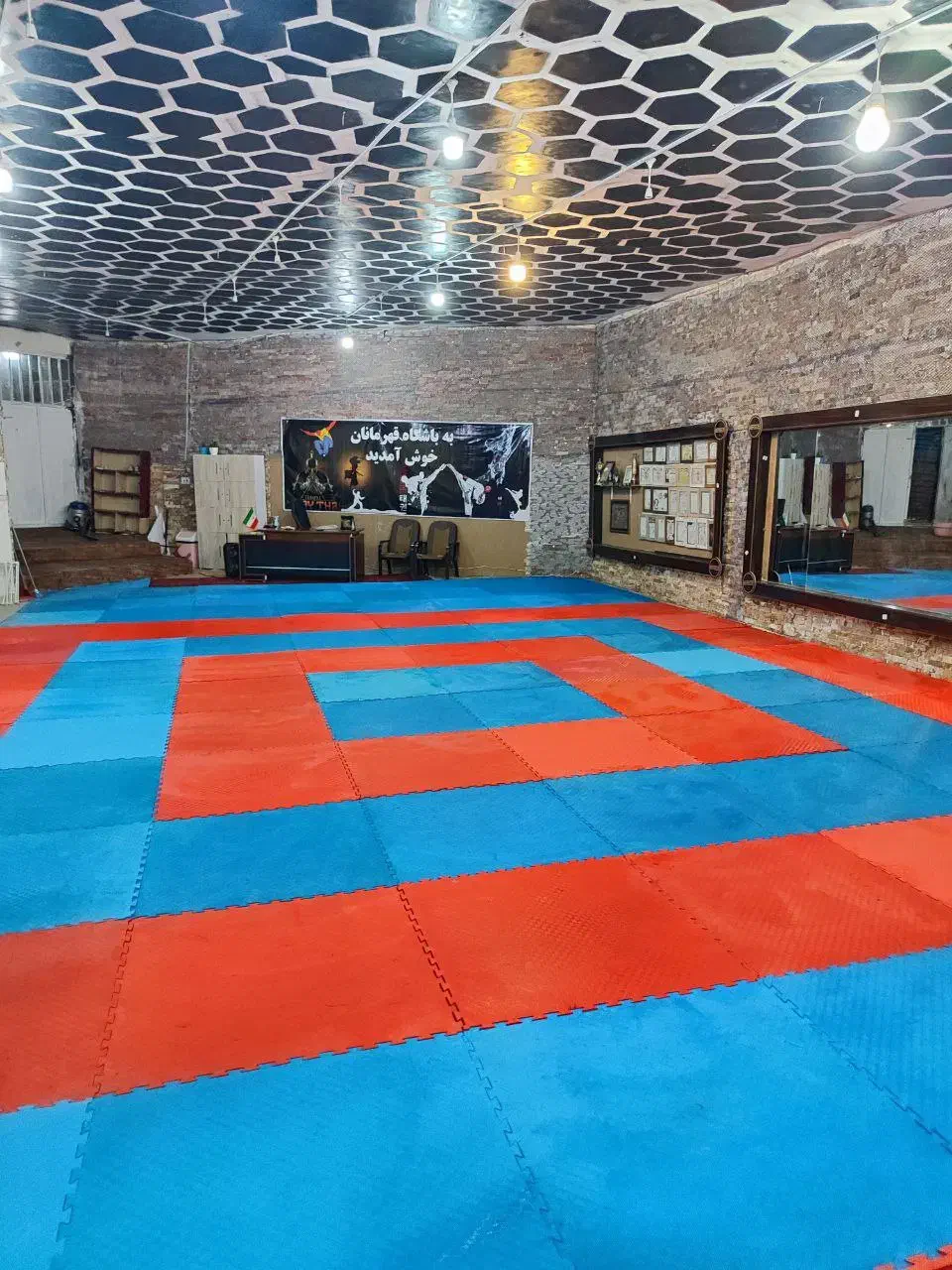 اجاره سانس صبح برای بانوان|اجارهٔ مغازه و غرفه|ارومیه, |دیوار