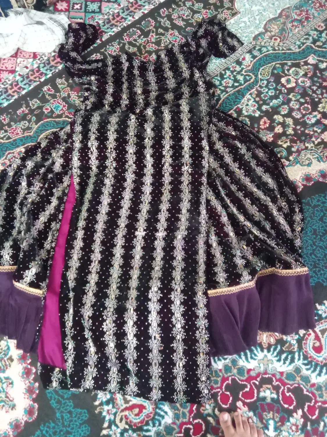 لباس محلی درحدنو|لباس|یاسوج, |دیوار