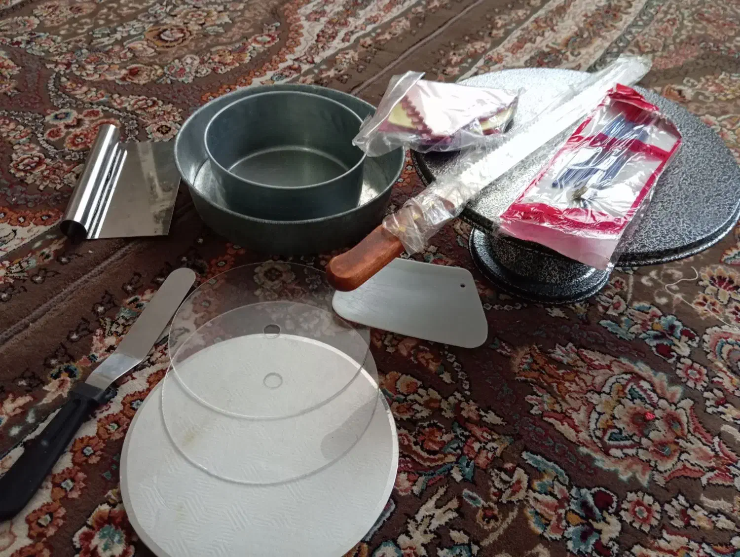 گردان|ظروف پخت‌وپز|ارومیه, |دیوار