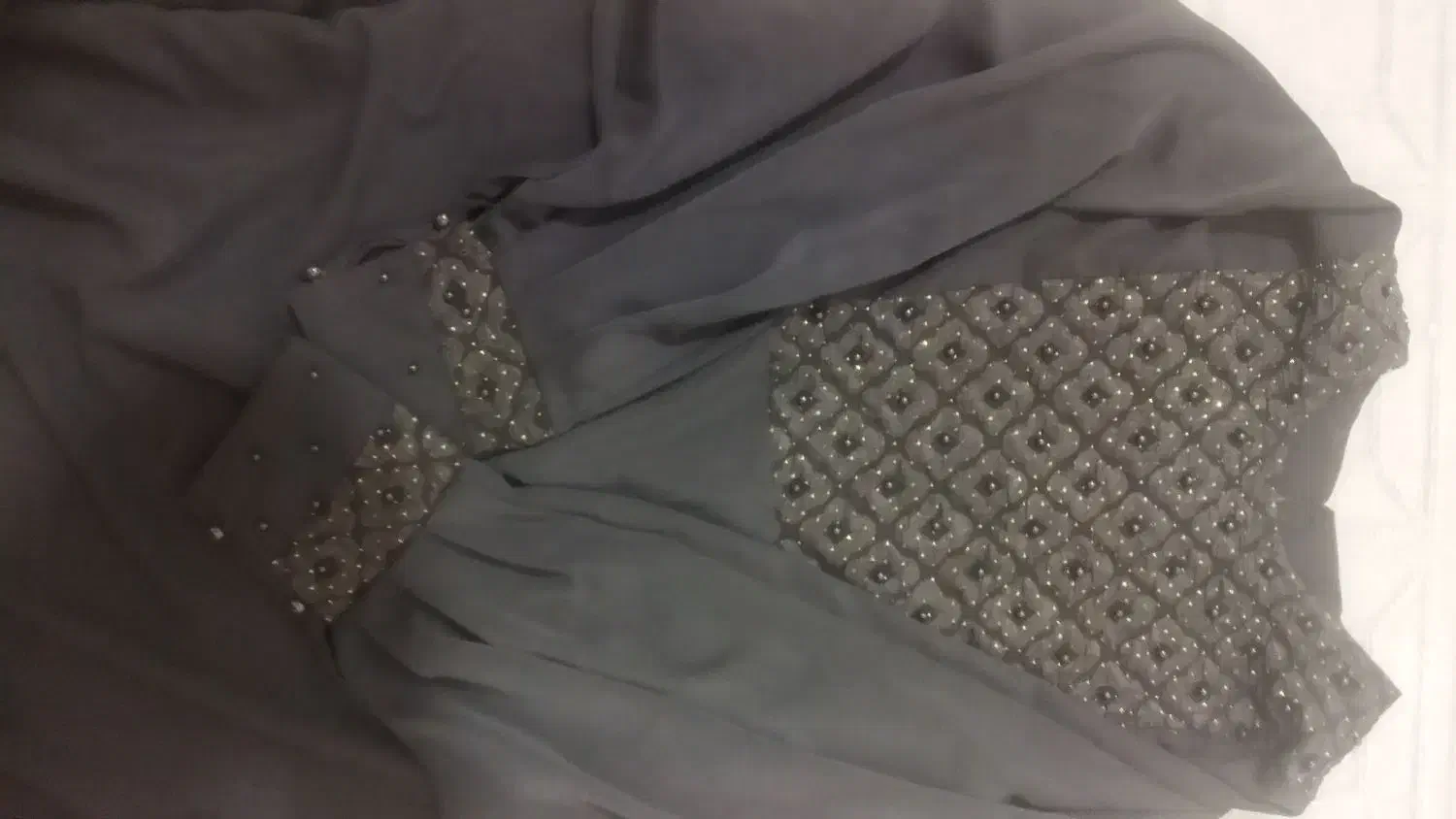 مانتو|لباس|سبزوار, غرب نیروگاه|دیوار