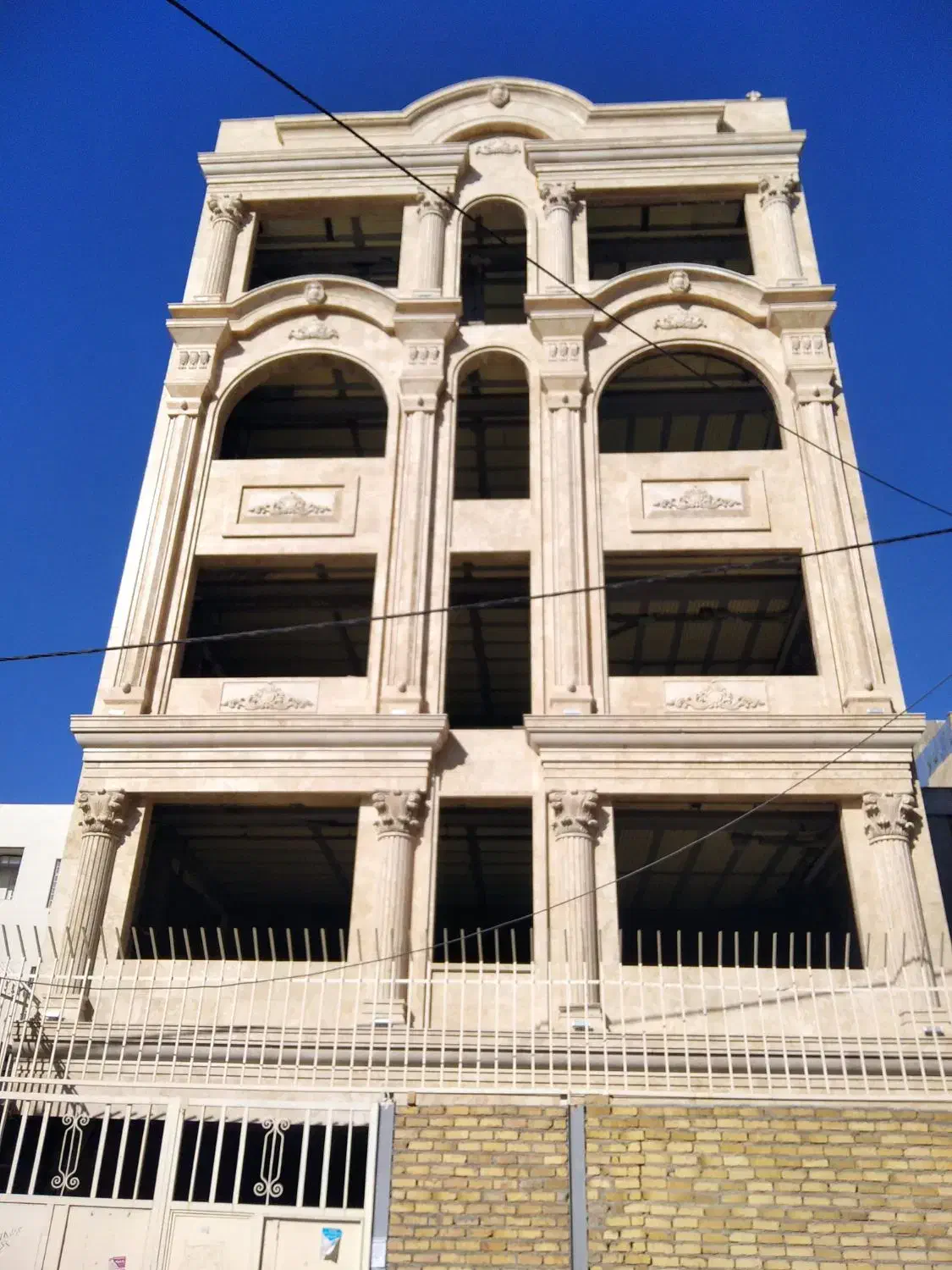 آجرنما سنگ کاری کاشی وسرامیک دیوار چینی|خدمات پیشه و مهارت|کرج, شهرک صدف|دیوار