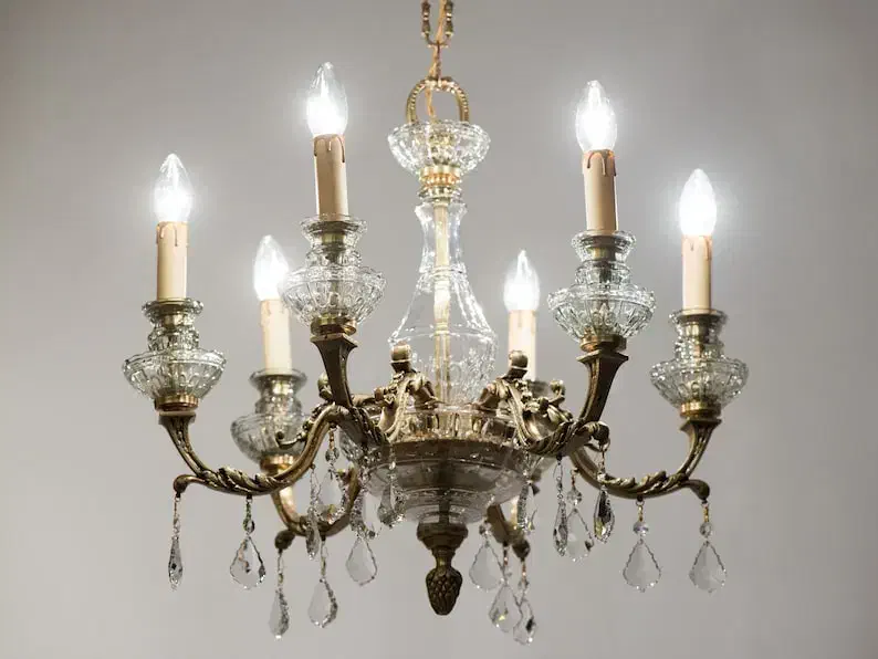 لوستر شش شاخه برنز شیک و سالم|لوستر و چراغ آویز|کیلان, |دیوار