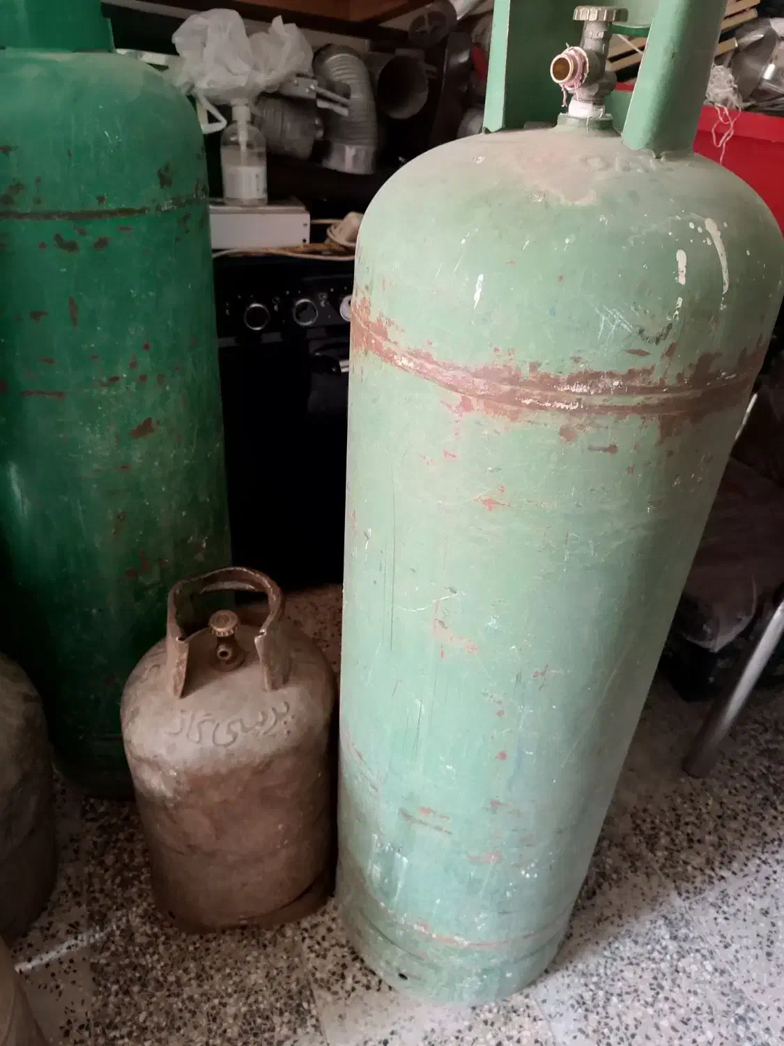 فروش وسایل یخچال پنل خورشیدی کپسول گاز صندلی|فروشگاه و مغازه|صدرا-فارس, فاز ۲|دیوار