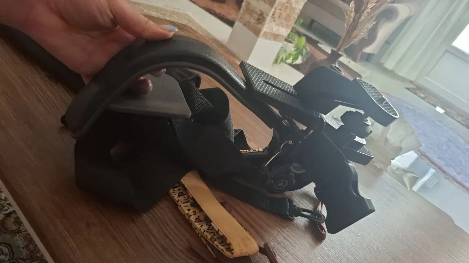 شولدر فیلمبرداری، ۹۵۰ هزار|دوربین عکاسی و فیلم‌برداری|هشتگرد, هشتگرد قدیم|دیوار