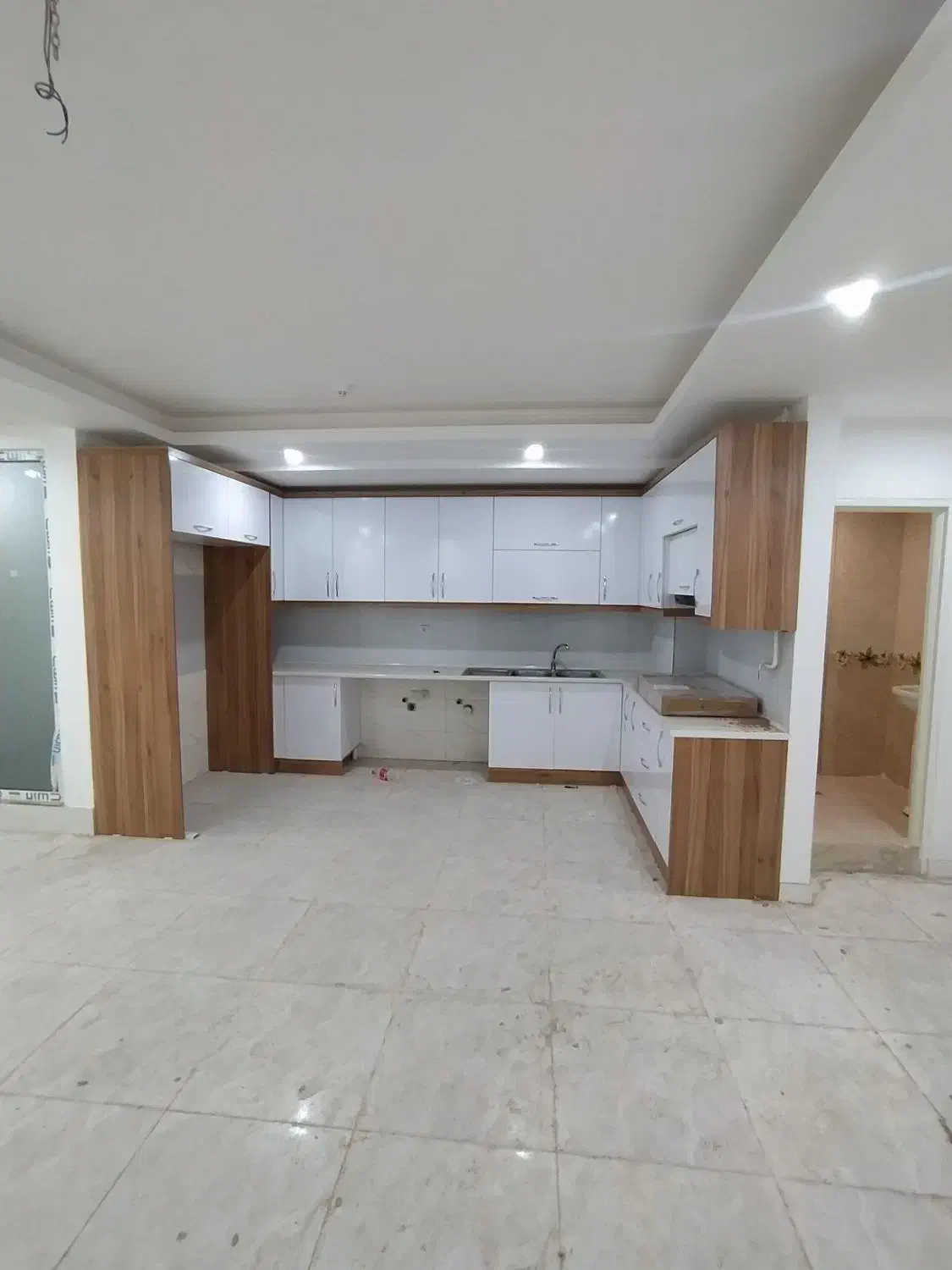 94 متر تاپ لوکیشن/ پکیج رادیات برند ساز|فروش آپارتمان|اهواز, شهرک دانشگاه|دیوار