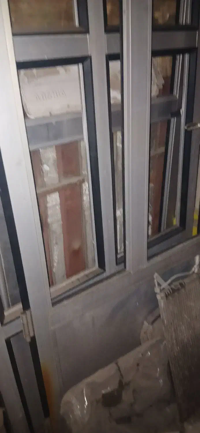 درب‌آلومینیوم|مصالح و تجهیزات ساختمان|ساوه, |دیوار