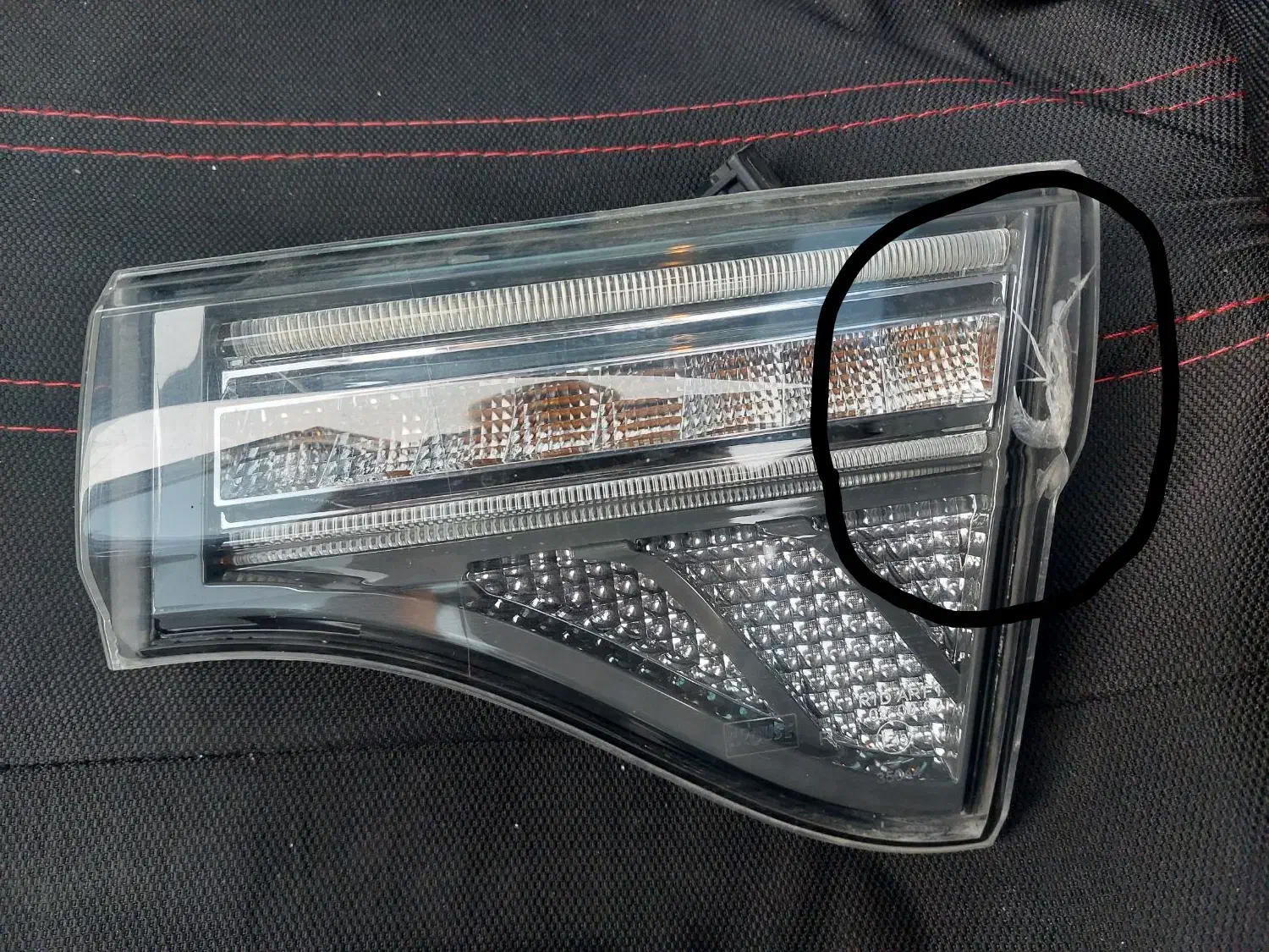 چراغ خطر سورن پلاس سمت شاگرد روی درب صندوق|قطعات یدکی و لوازم جانبی|کرج, دهقان ویلا|دیوار