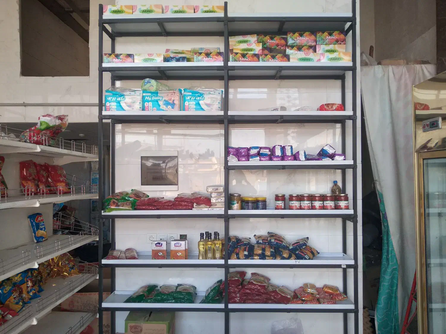 قفسه و استند های مغازه به فروش میرسد|فروشگاه و مغازه|مرند, |دیوار