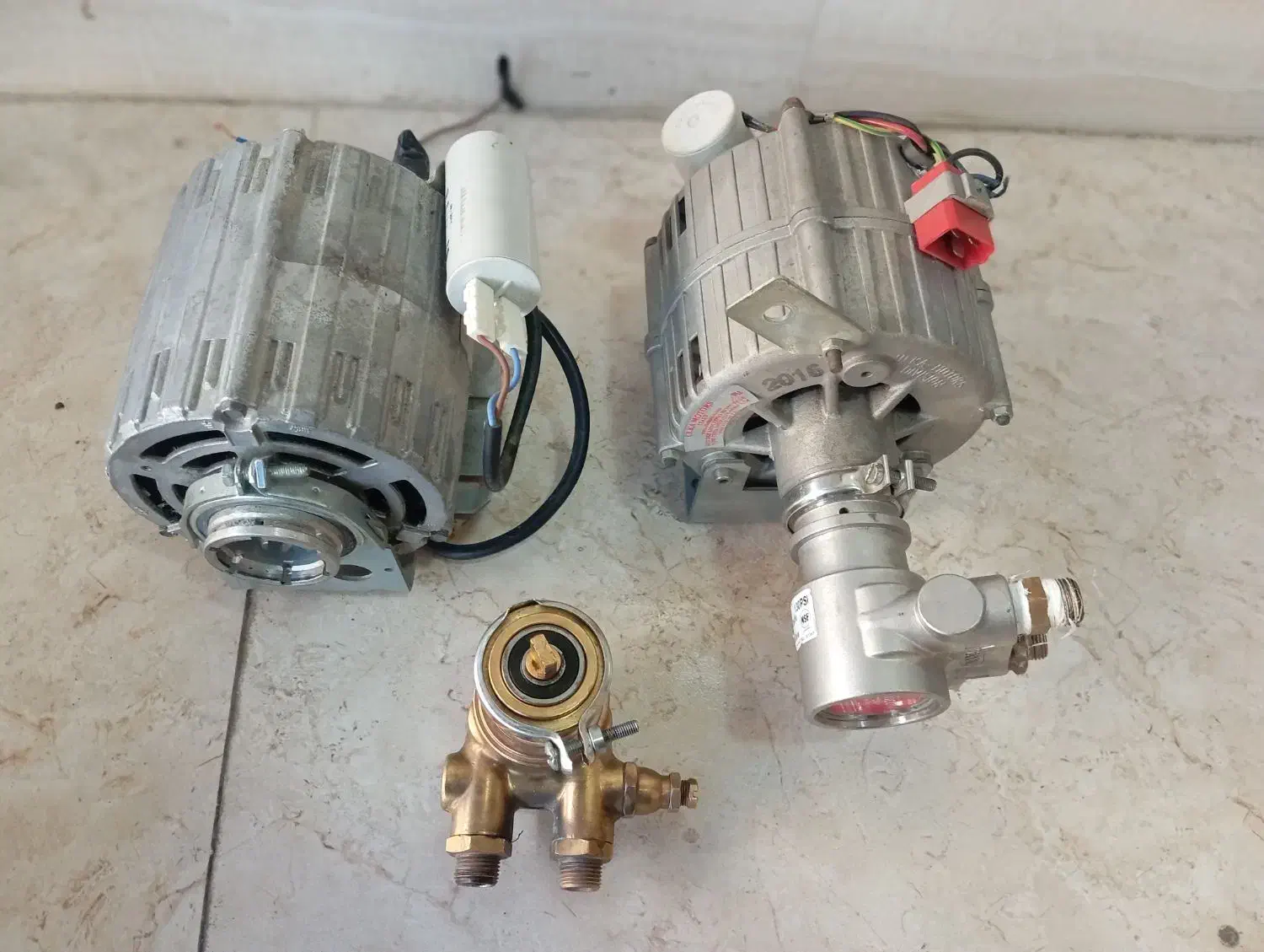 فروش پمپ و بوبین اسپرسوساز|کافیشاپ و رستوران|فردیس, فردیس|دیوار