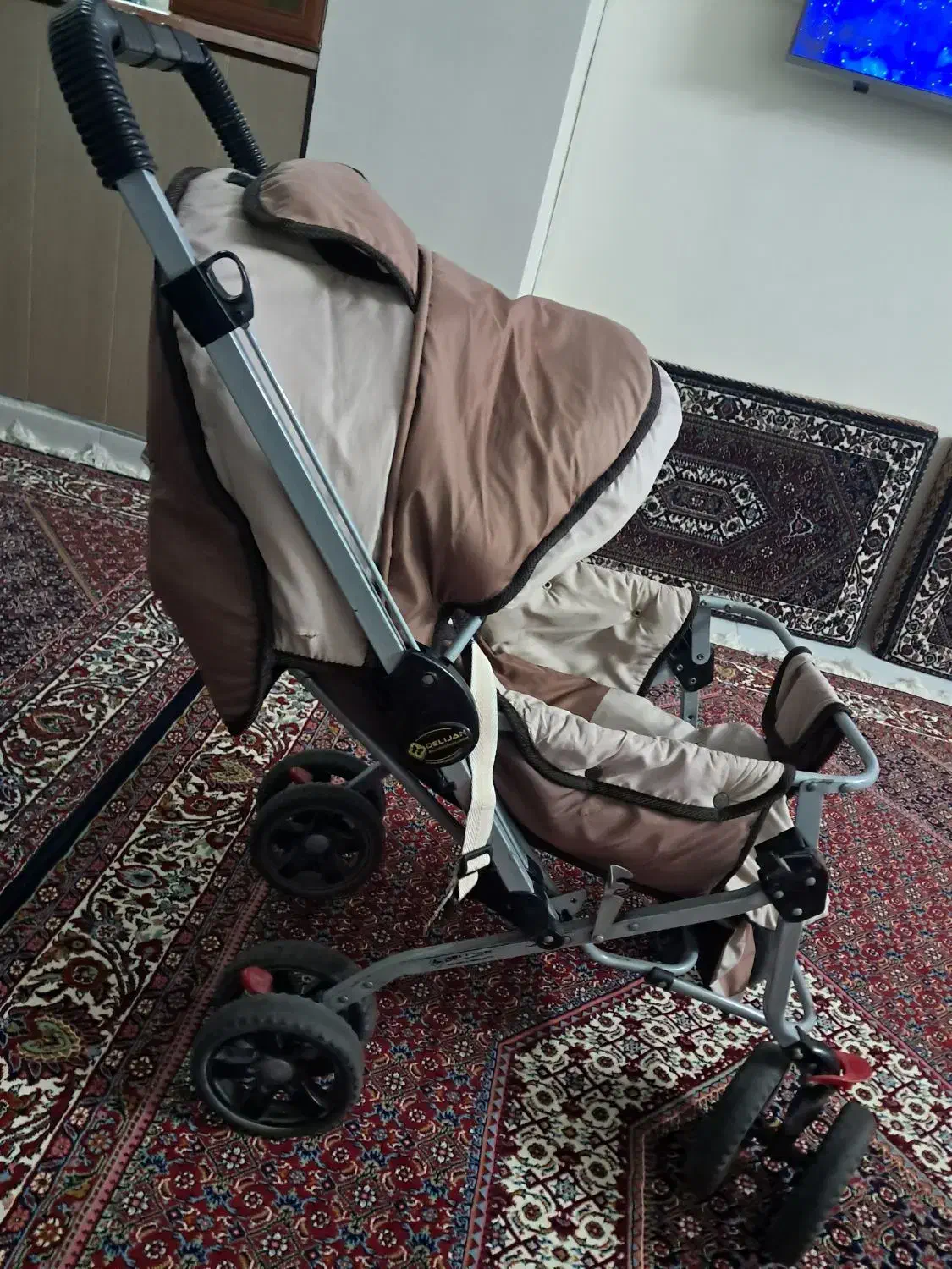 کالسکه نیاز به تعمیر وچهار چرخ نیاز به تعمیر|کالسکه و لوازم جانبی|زنجان, |دیوار