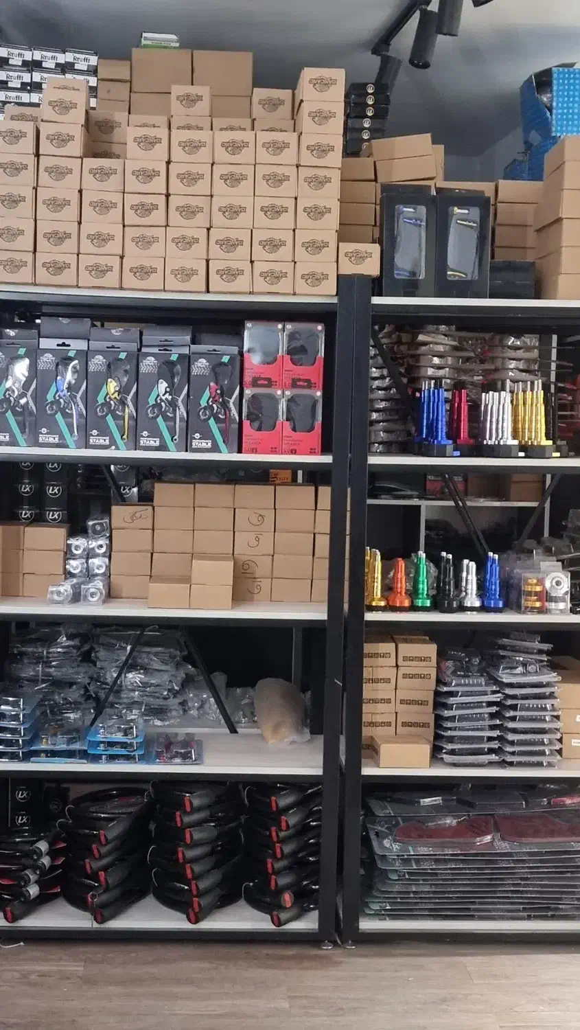 استخدام کارمند ساده فروشگاه لوازم یدکی|استخدام خدمات فروشگاه و رستوران|تهران, مختاری|دیوار