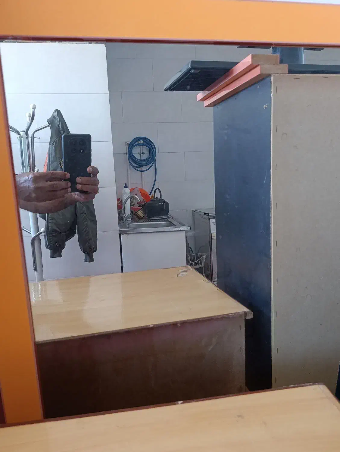 دکوراسیون سالن زیبایی|آرایشگاه و سالنهای زیبایی|لالی, |دیوار