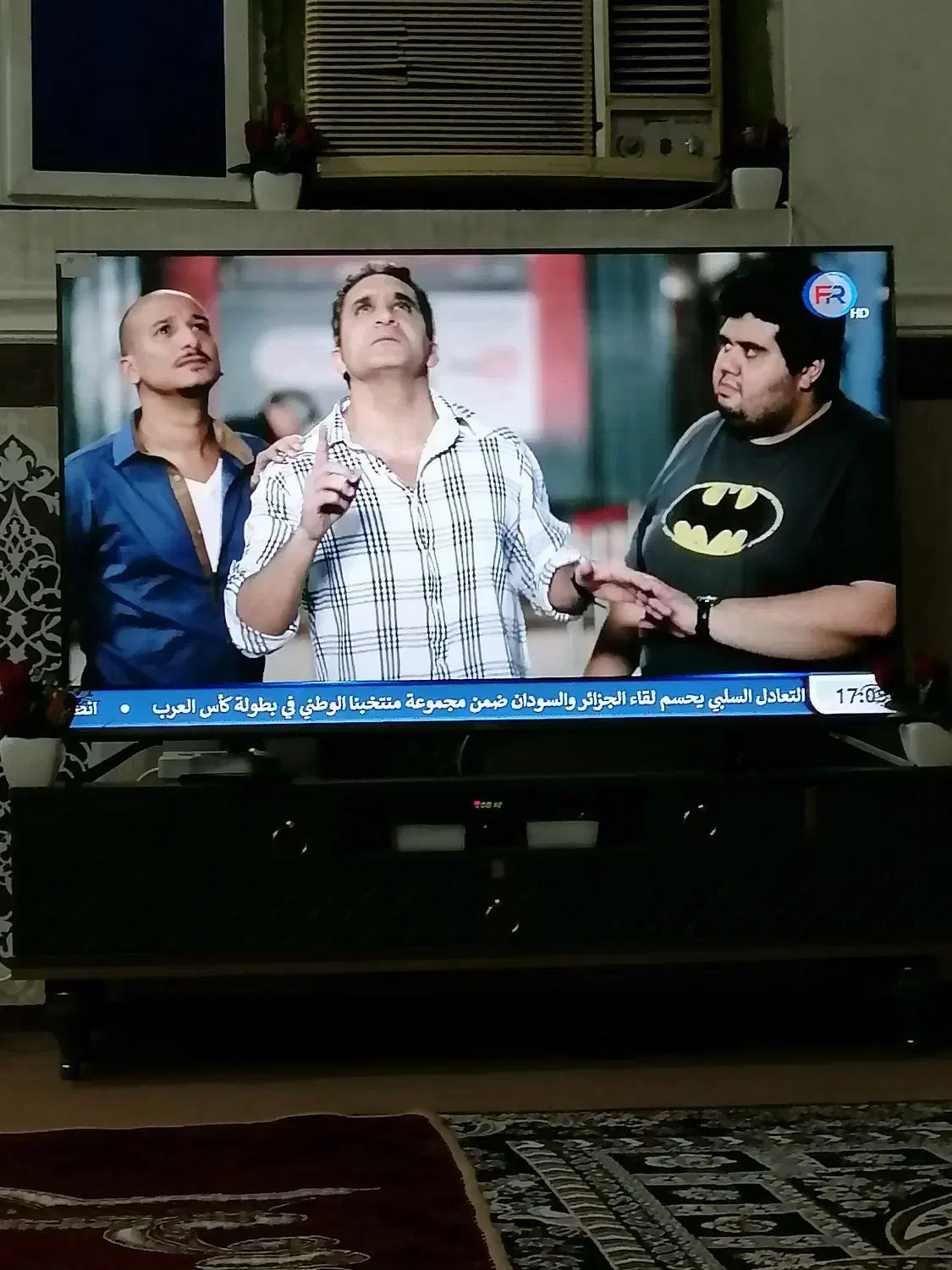 تلویزیون ملاشیه|تلویزیون و پروژکتور|اهواز, ملاشیه|دیوار