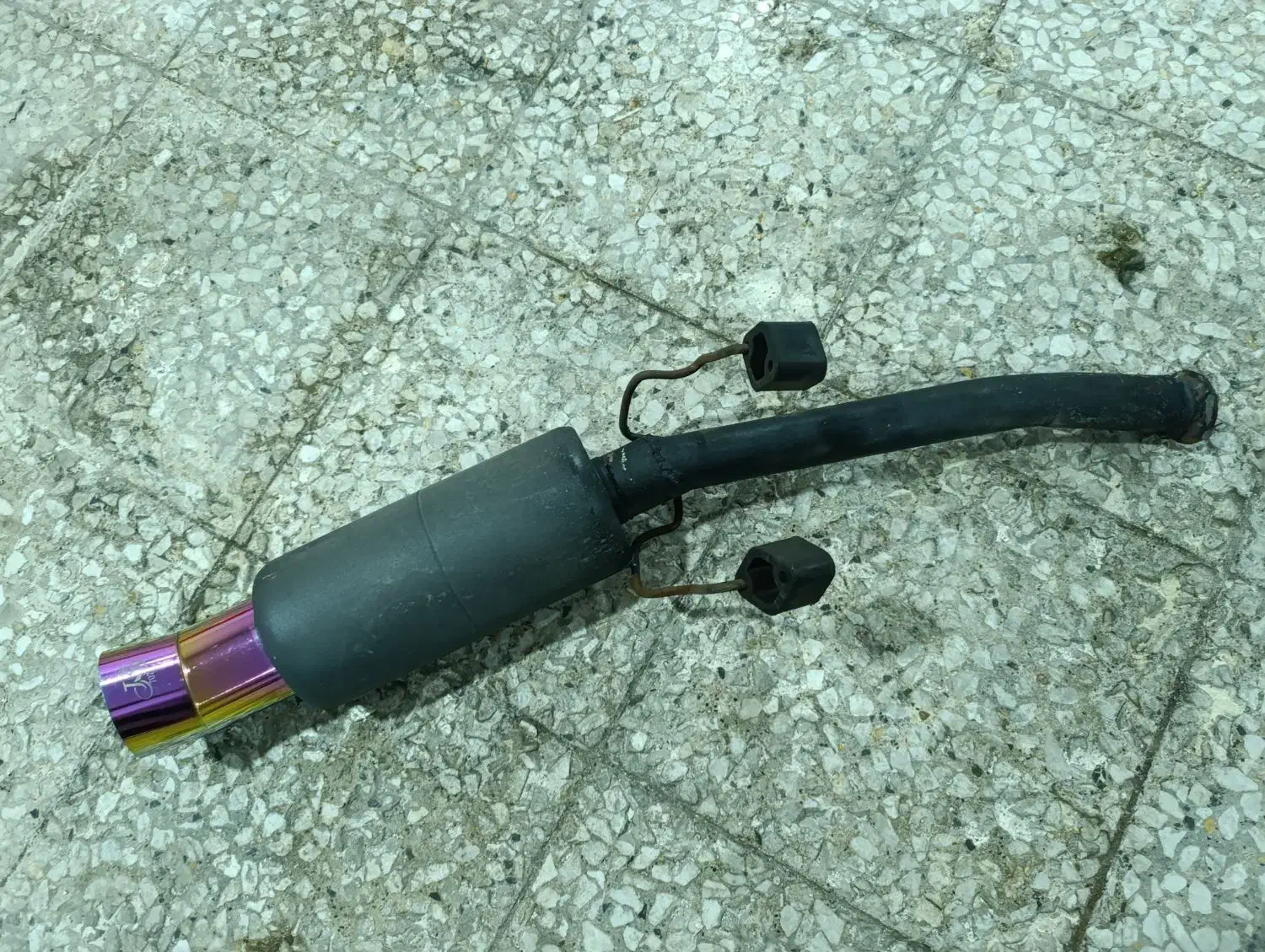 منبع سایلنسر دار 707|قطعات یدکی و لوازم جانبی|آبادان, |دیوار