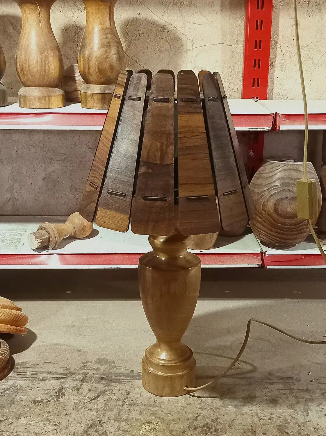 آباژور چوب گردو|چراغ خواب و آباژور|کرمانشاه, |دیوار